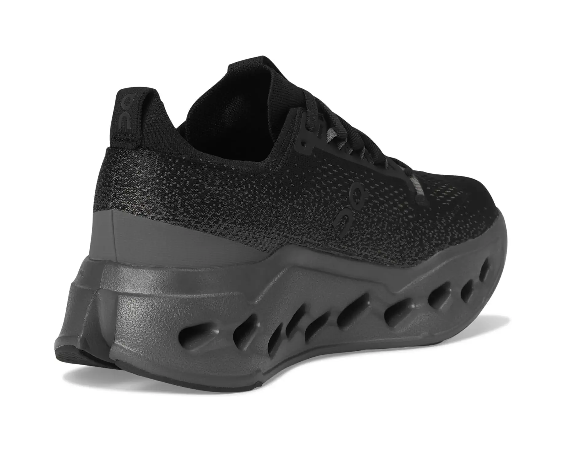 On M's Cloudsurfer Max