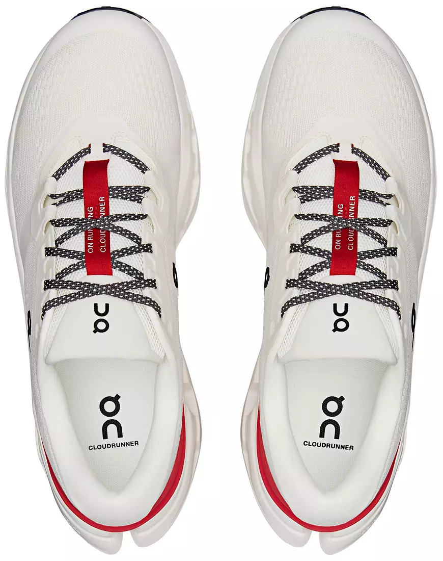 On M's Cloudrunner 3
