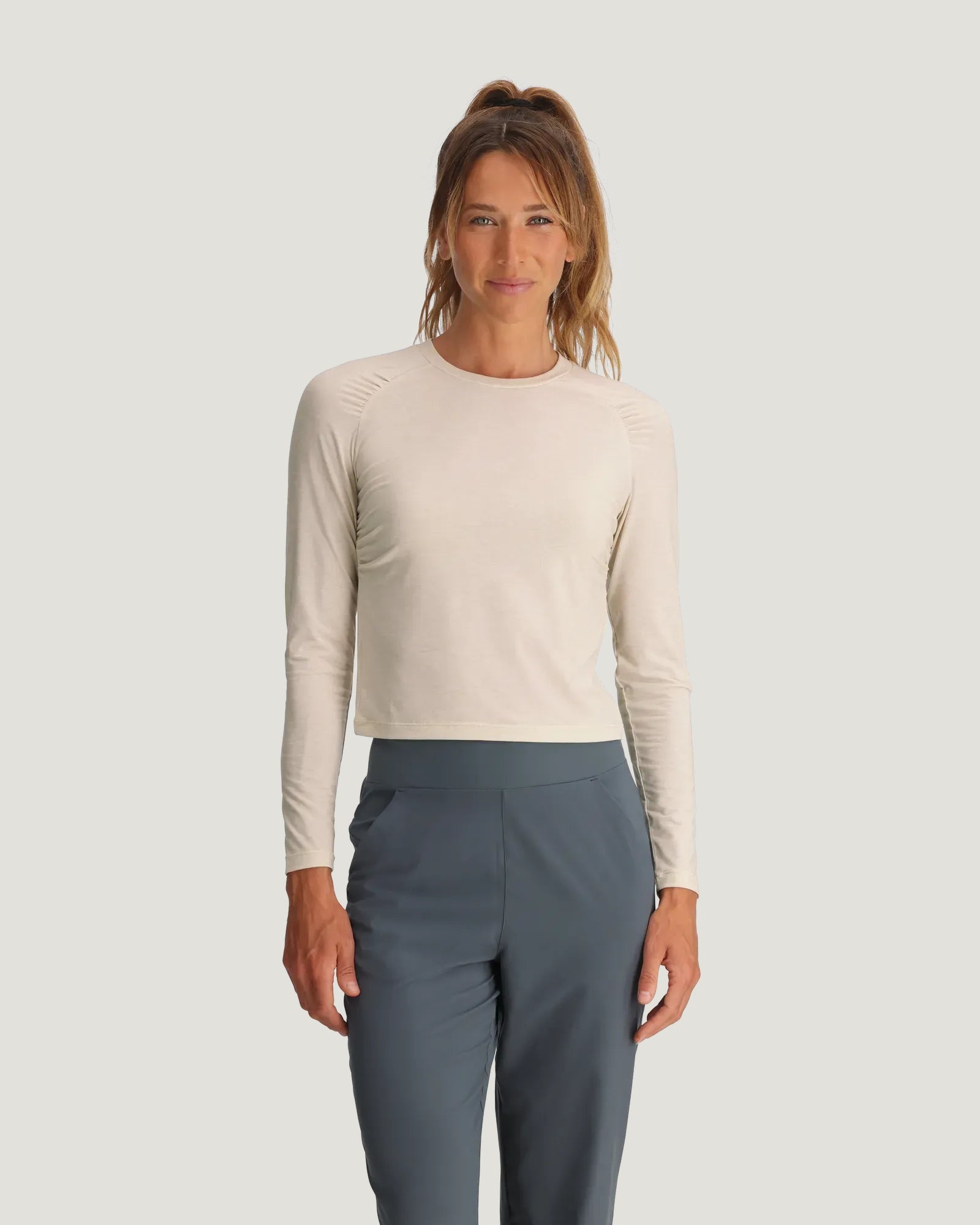 Free Fly FreeFly W's Elevate Lightweight Fitted Long Sleeve Heather Birch S