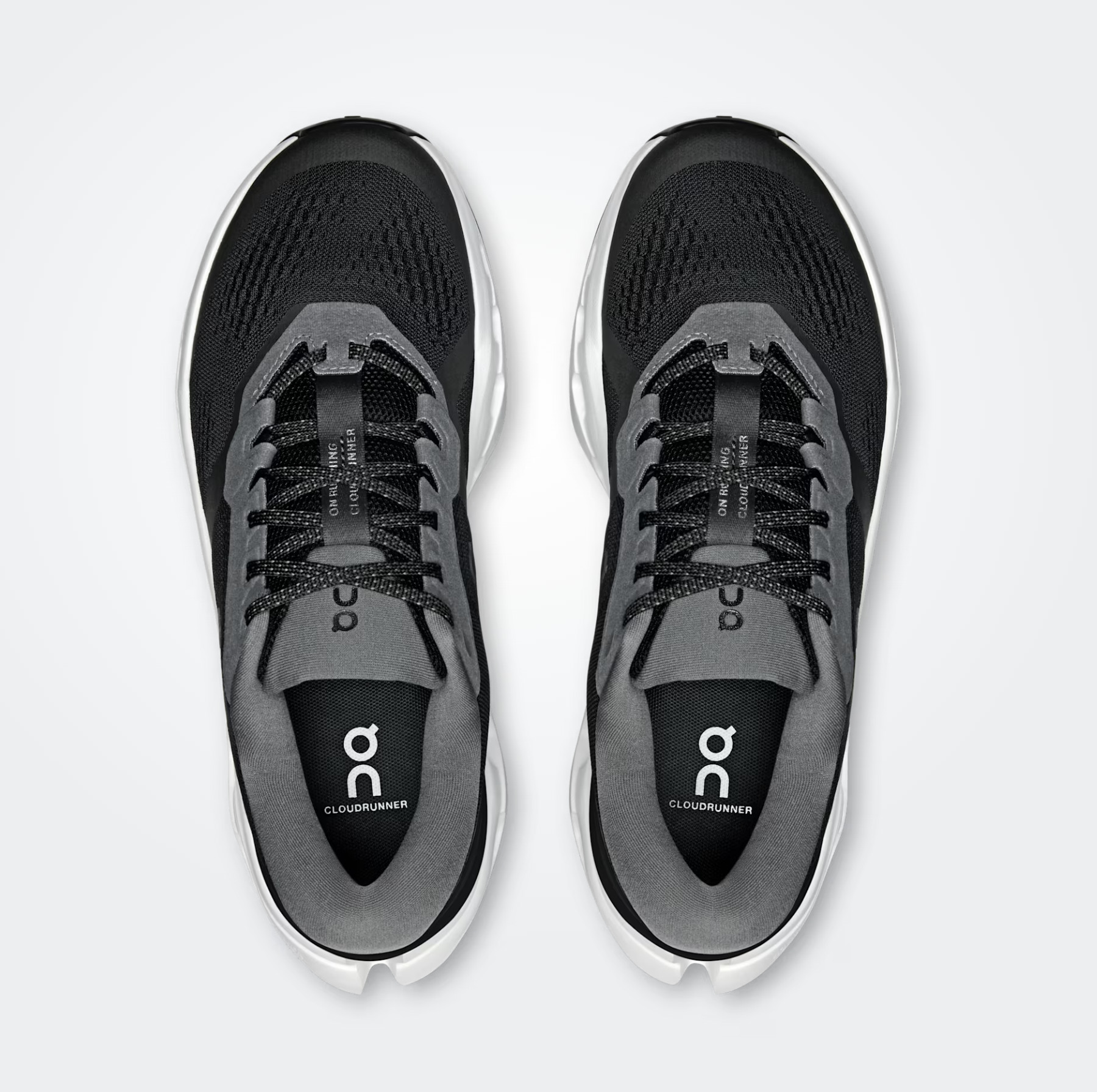 On On W's Cloudrunner 3