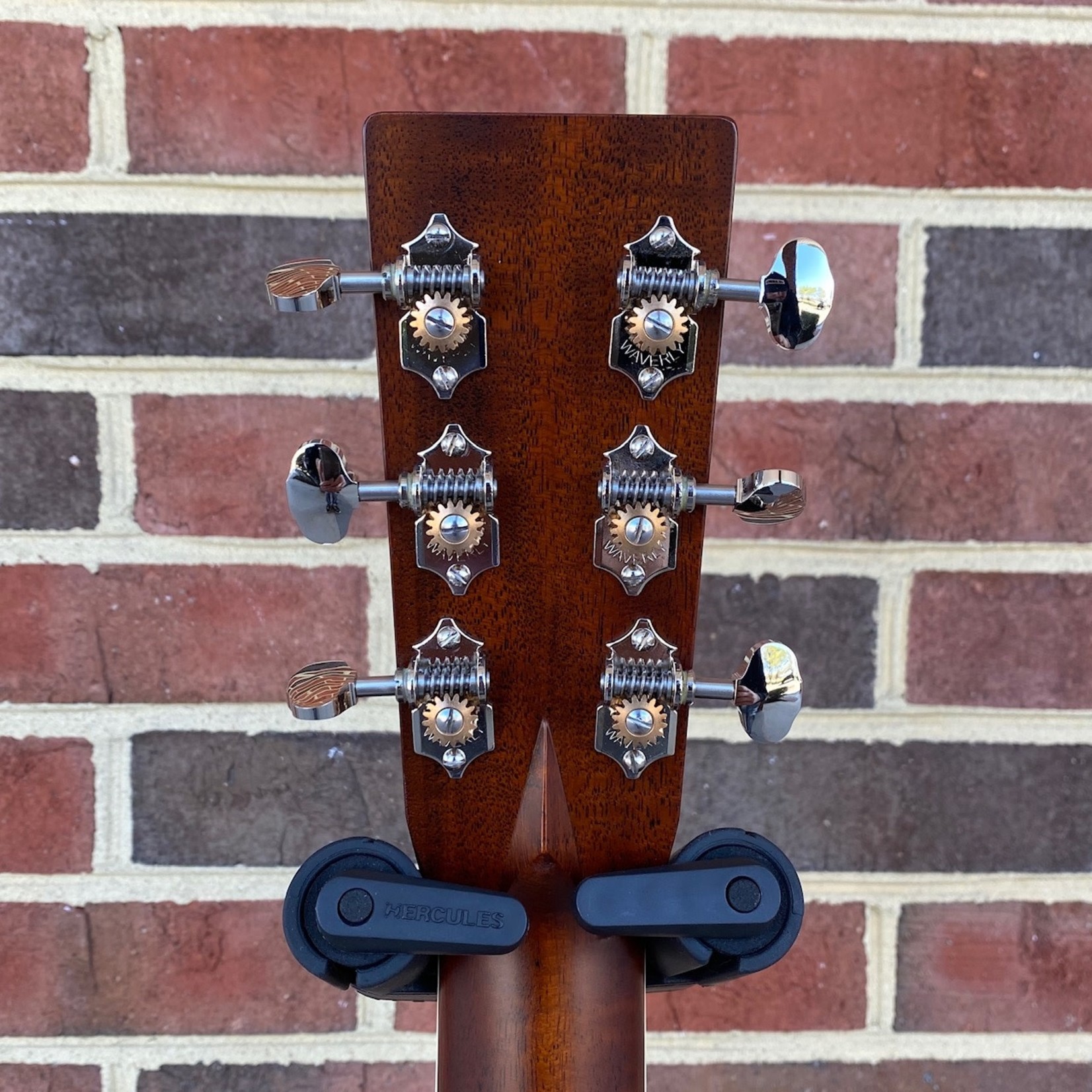 Santa Cruz Guitar Co. Santa Cruz Custom OM, Cocobolo Back and Sides, Sinker Redwood Top, Adirondack Bracing w/ Hot Hide Glue, Custom Cocobolo Peghead Overlay, Torch Headstock Inlay, SCGC Logo @ 12th Fret, Hardshell Case