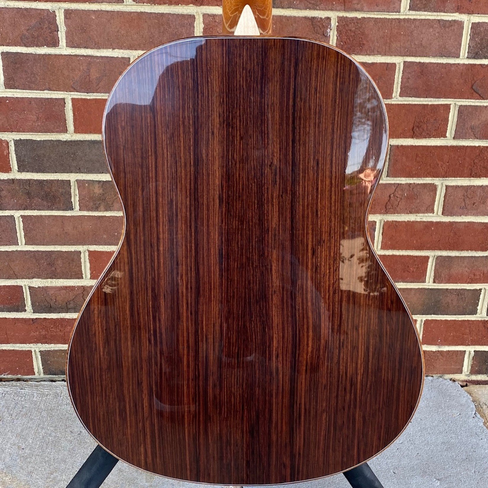 Larrivee Larrivee L-10 Custom, Indian Rosewood Back and Sides, Moon Spruce Top, Koa Body Binding, LR Baggs Anthem No Cut Electronics, Hardshell Case