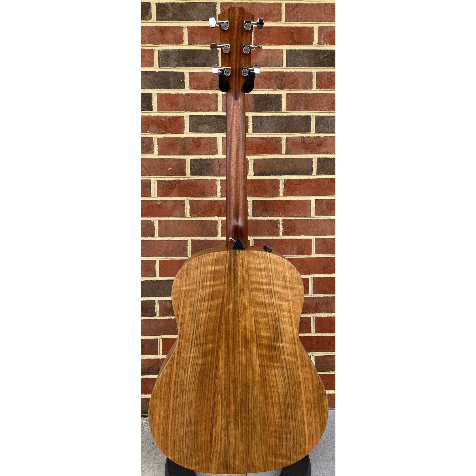 Taylor Taylor AD17e Blacktop, American Dream, Grand Pacific, Solid Spruce Top, Solid Ovangkol Back and Sides, ES2 Electronics, Aerocase