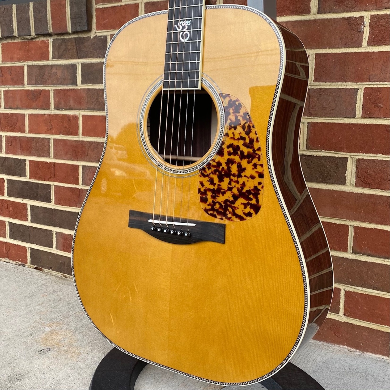 Santa Cruz Guitar Co. Santa Cruz Custom Tony Rice Signature Model, European Spruce Top - Tinted, Advanced X-Bracing, Adirondack Braces w/ Hot Hide Glue, SCGC Logo @ 16th Fret, Enlarged Sound Hole (4 9/16”), Dalmation Pickguard