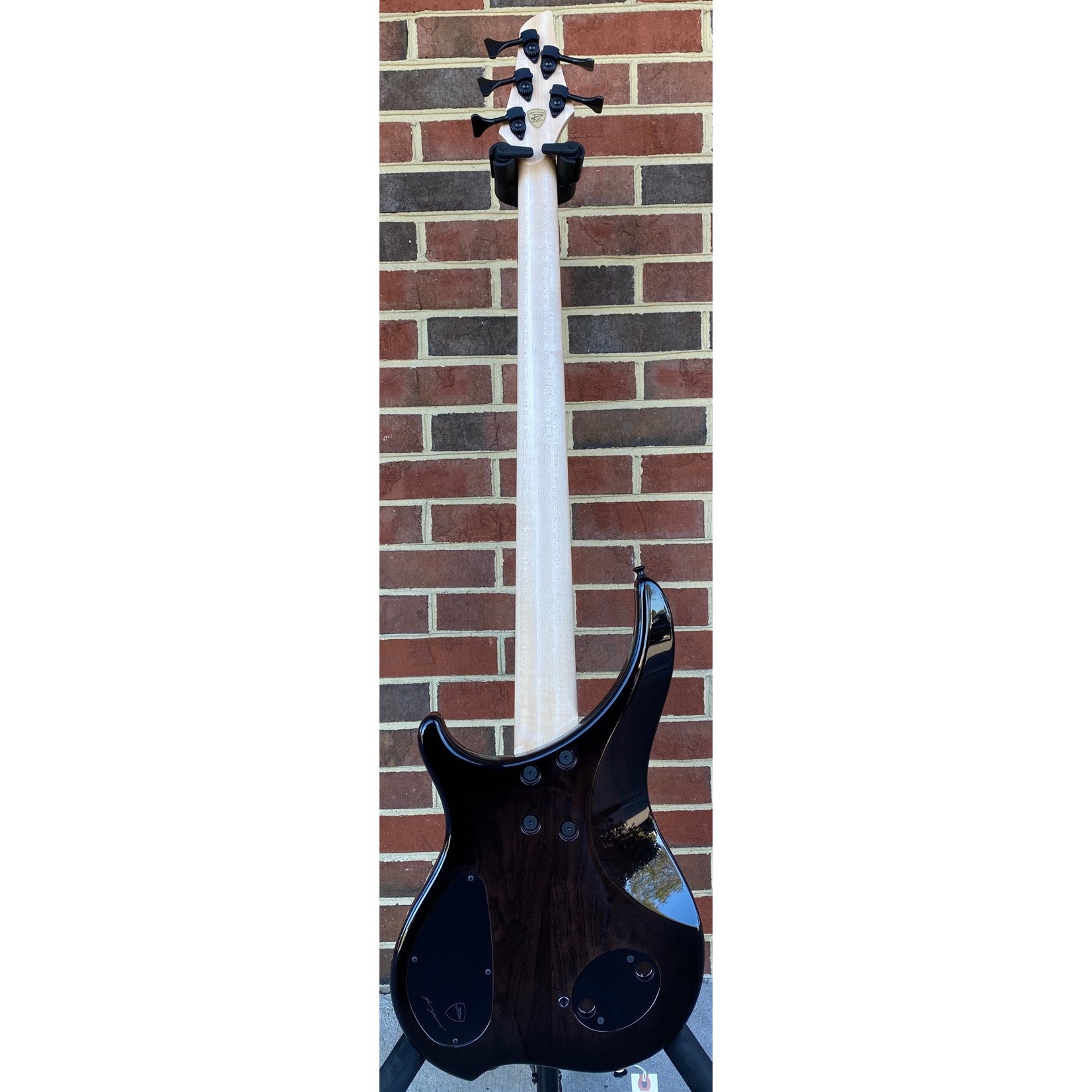 Dingwall Dingwall ABII Custom 5, Afterburner II 5-String, Ziricote X-Top, Flamed Maple Contrast Layer, Trans Black Burst, Semi-Hollow, 3x Pickups, Glockenklang Preamp w/ Toggles, Maple Neck, Wenge Fretboard, Ghost Speedo Bars Inlay, Blue Luminlay Side Markers, Din