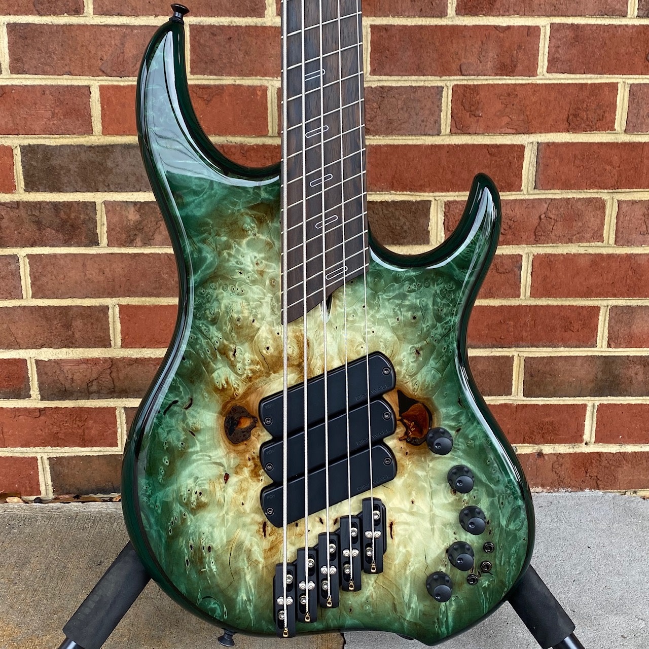 Dingwall Custom Z3, 5String, 3x Pickups, Dual Density Swamp Ash Body