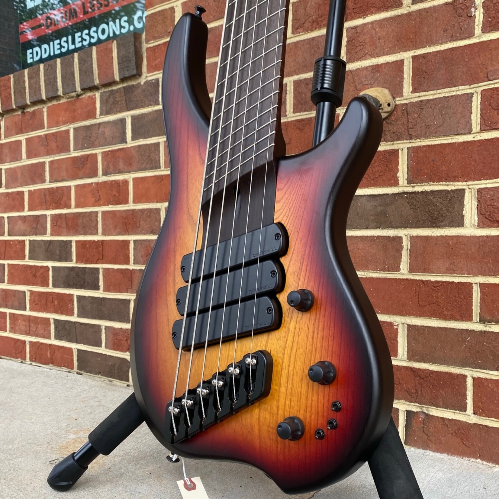 Dingwall Dingwall ABZ Custom 6-String, 3-Tone Sunburst, Swamp Ash Body, Wenge Neck and Fretboard, 3x Pickups, Passive Electronics with 3x series/parallel toggles, Black Hardware, Gig Bag