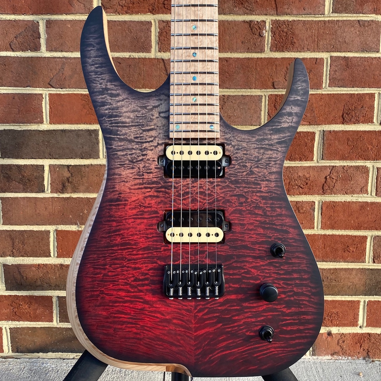 Skervesen Raptor 6 Baritone Electric Guitar w/ Case – Drop