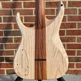 Skervesen Raptor 6, NAMM 2020, Neck-Thru Body, Quilted Maple Skervesen Raptor 6, NAMM 2020, Neck-Thru Body, Quilted Maple
