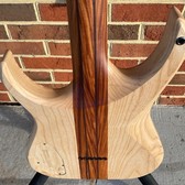 Skervesen Raptor 6, NAMM 2020, Neck-Thru Body, Quilted Maple Skervesen Raptor 6, NAMM 2020, Neck-Thru Body, Quilted Maple