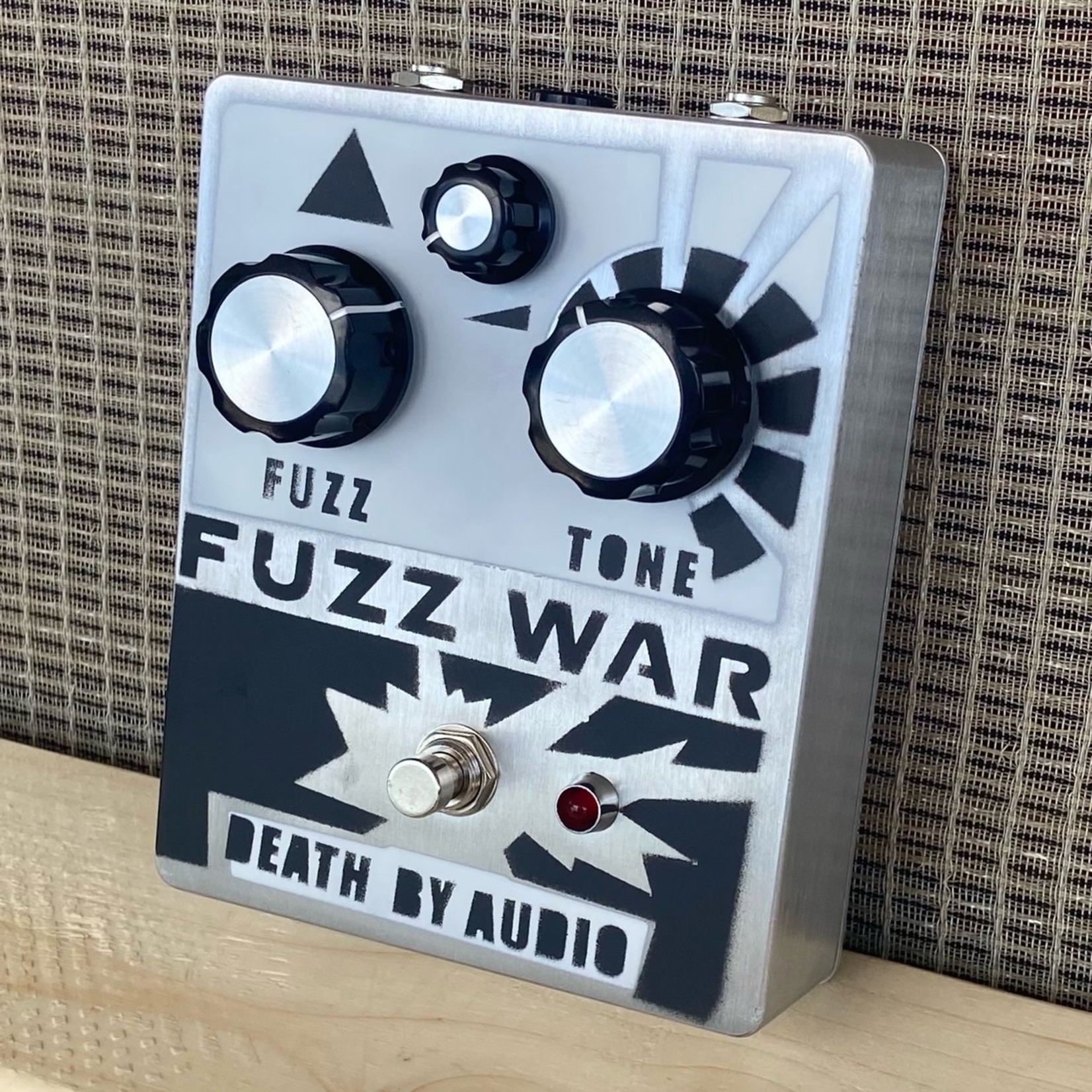 Death By Audio Death By Audio Fuzz War Fuzz Pedal