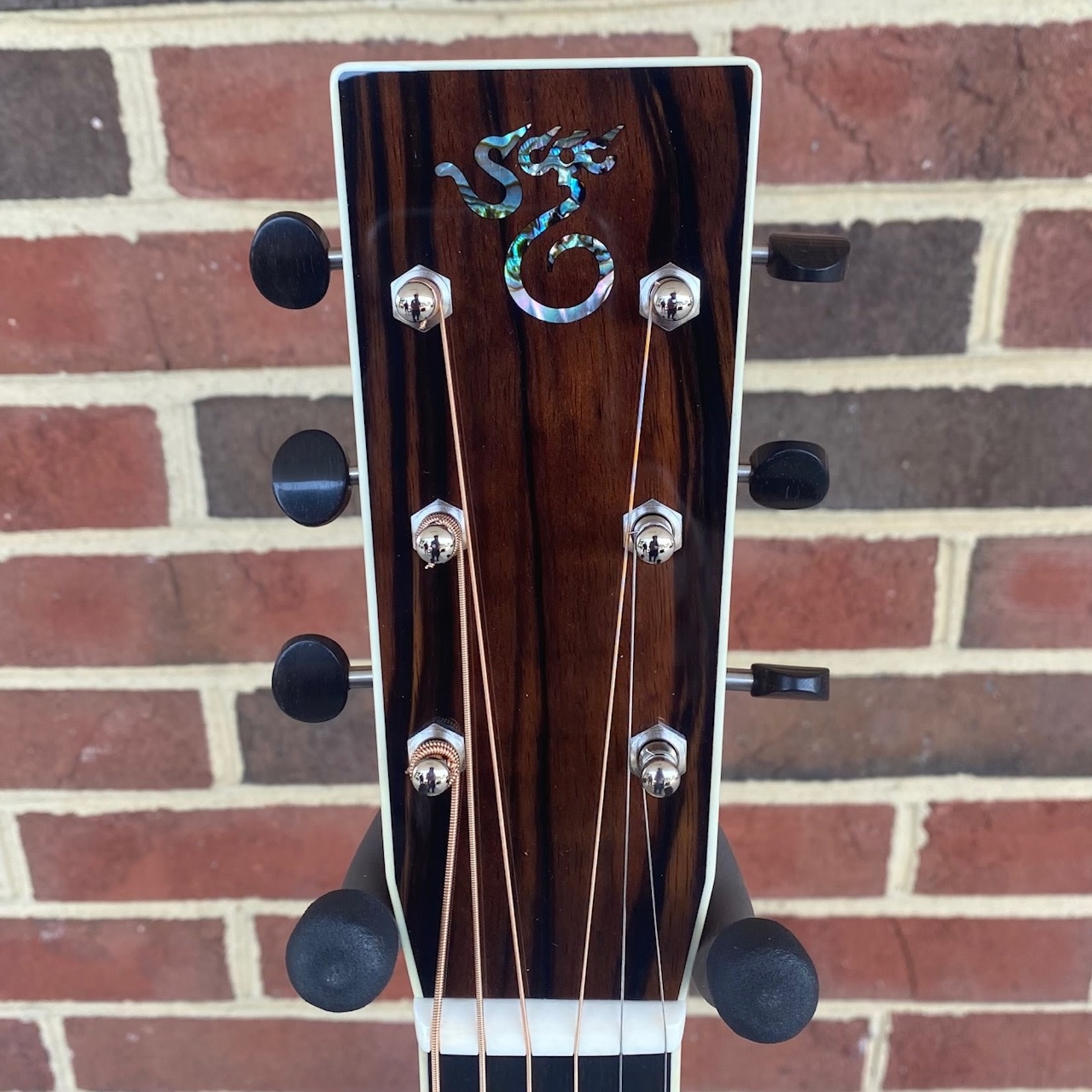 Santa Cruz Guitar Co. Santa Cruz Custom D/PW, Macassar Ebony Back and Sides, Carpathian Spruce Top, Adirondack Bracing w/ Hot Hide Glue, Custom Macassar Ebony Peghead Overlay, Ivoroid Binding, Diamonds & Squares Short Inlay, Vintage Tinted Top