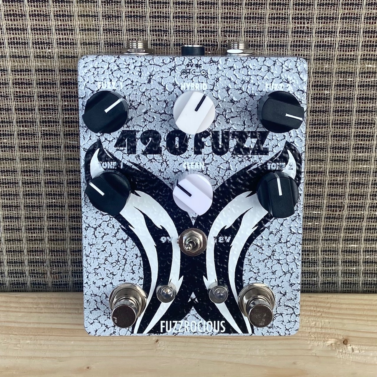 Fuzzrocious 420 Fuzz v2, Crackle Grey Music Loft of Wilmington