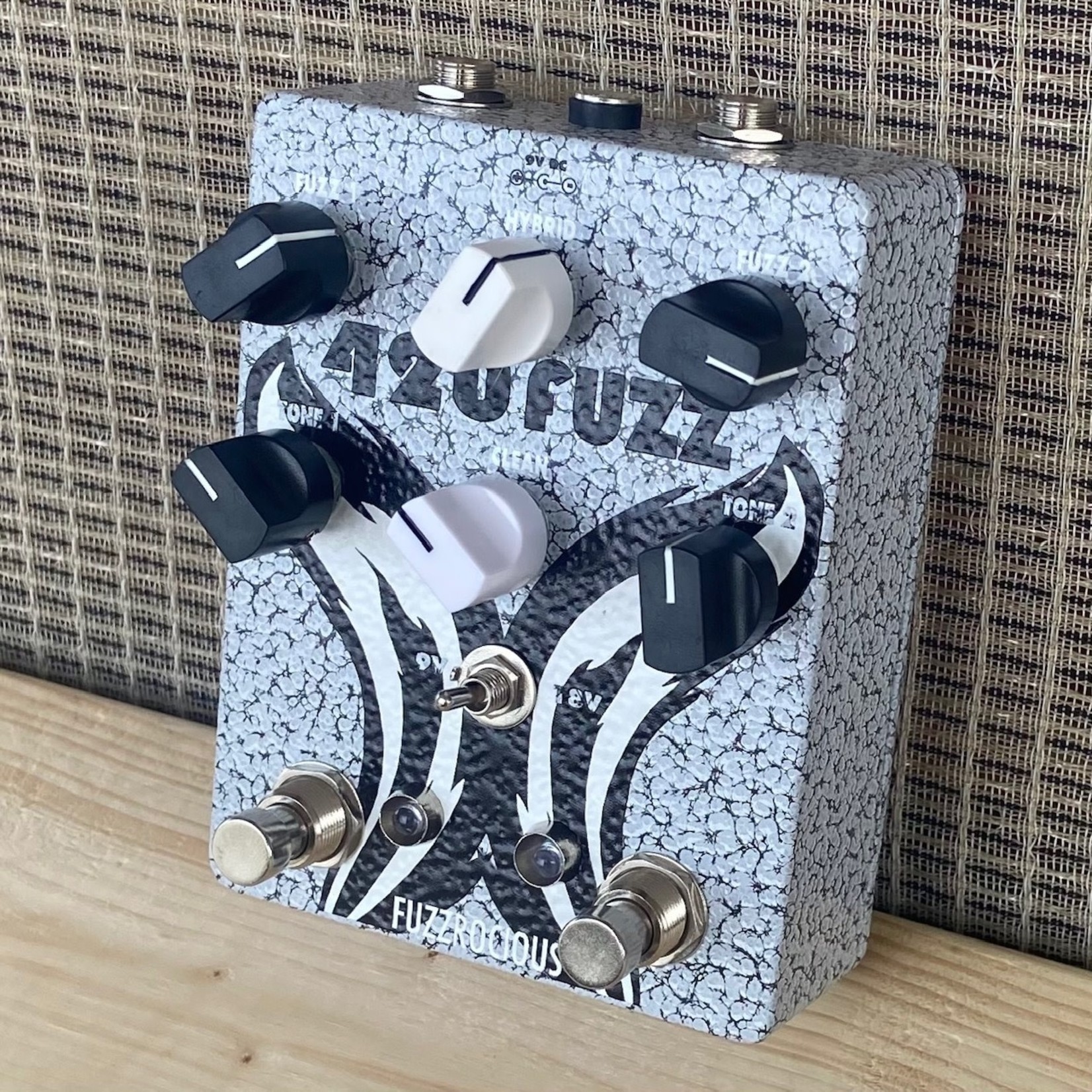 Fuzzrocious Fuzzrocious 420 Fuzz v2, Crackle Grey