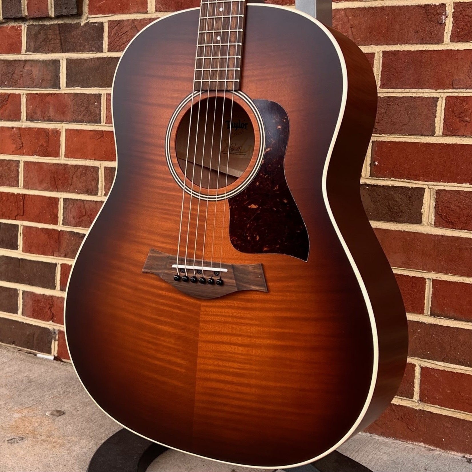 Taylor Taylor AD27e Flametop, Flame Maple Top, Flame Maple Back and Sides, ES2 Electronics, Aero Case
