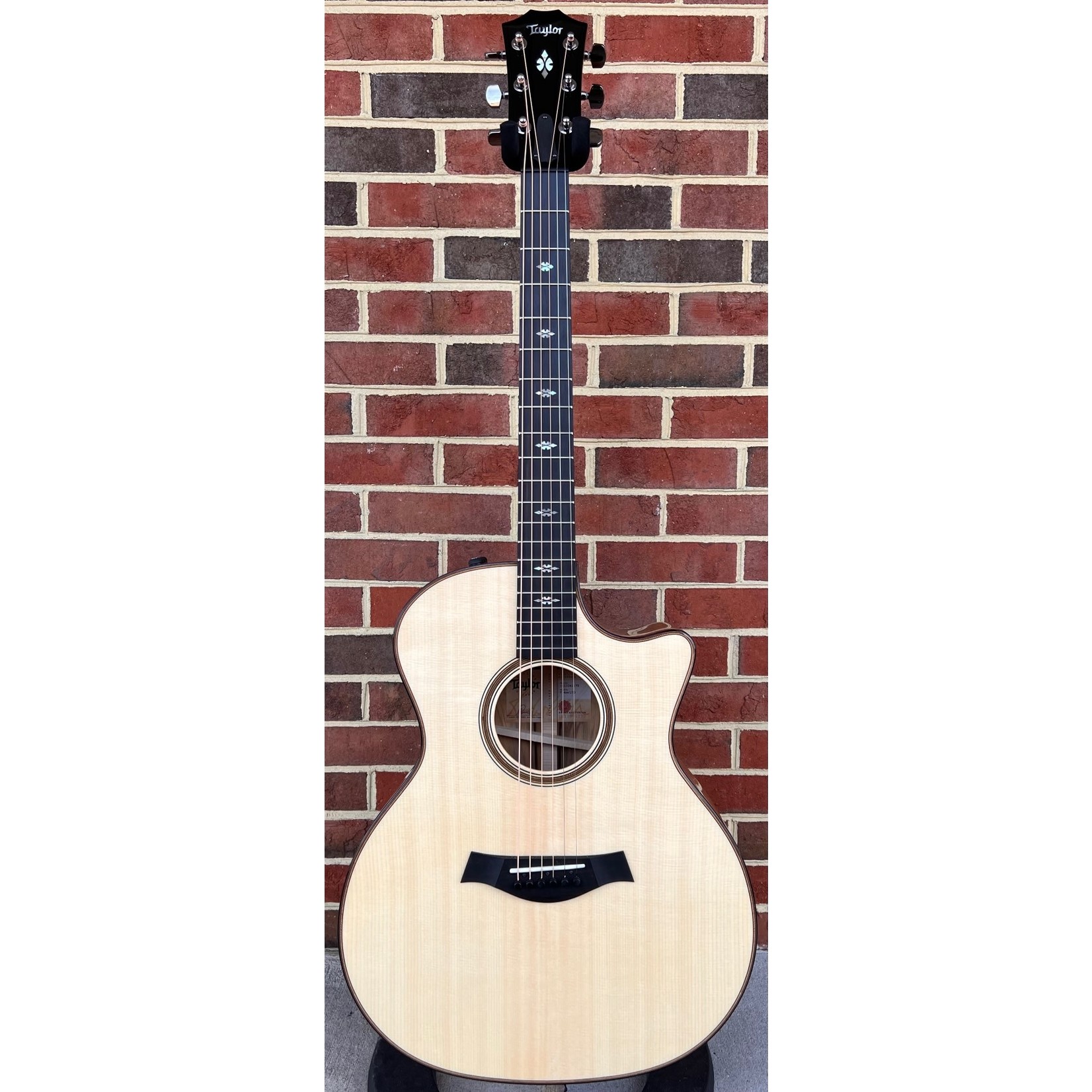 Taylor Taylor 714ce LTD, Blackheart Sassafras Back & Sides, Lutz Spruce Top, ES2 Electronics, Hardshell Case