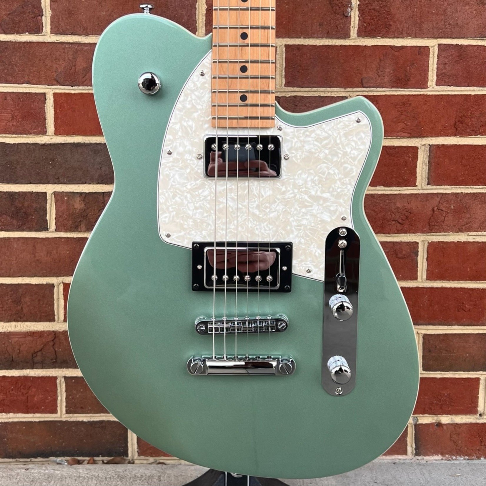 laser Geval eb Reverend Guitars Charger HB, Metallic Alpine, Roasted Maple Neck, Korina  Body, Locking Tuners, SN# 47191 - Music Loft of Wilmington