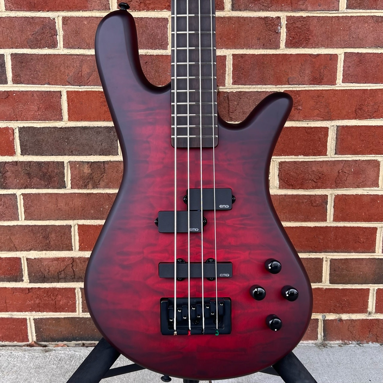 Spector NS Pulse II 4-String, Black Cherry Matte, Quilted Maple