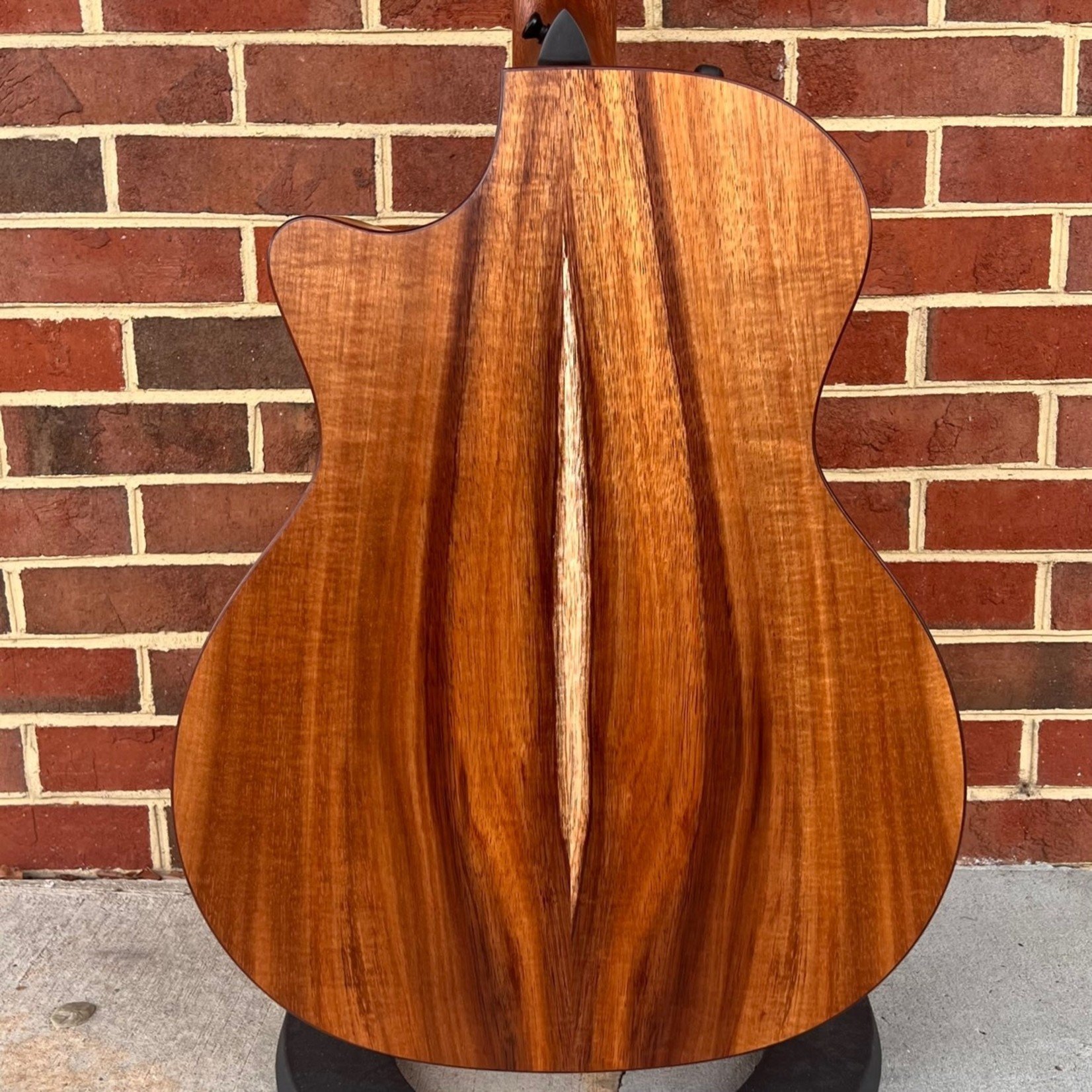 Taylor Taylor 724ce, Grand Auditorium, Solid Koa Top, Solid Koa Back & Sides, ES2 Electronics, Hardshell Case