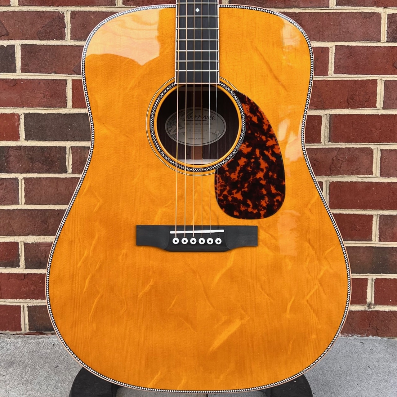 Larrivee D-60 Custom, High Grade Bear Claw Sitka Spruce Top