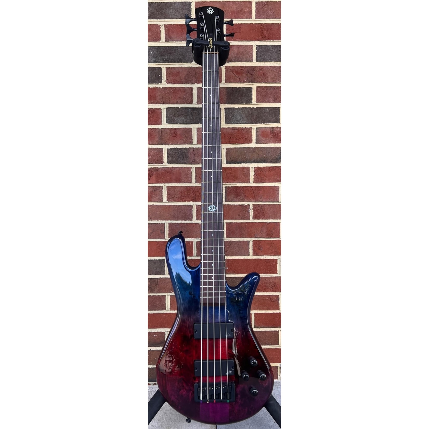 Spector Spector NS Ethos 5-String, Interstellar Gloss, Aguilar DCB G4 Pickups, Aguilar OBP-2 Preamp, Gig Bag, SN# W220233