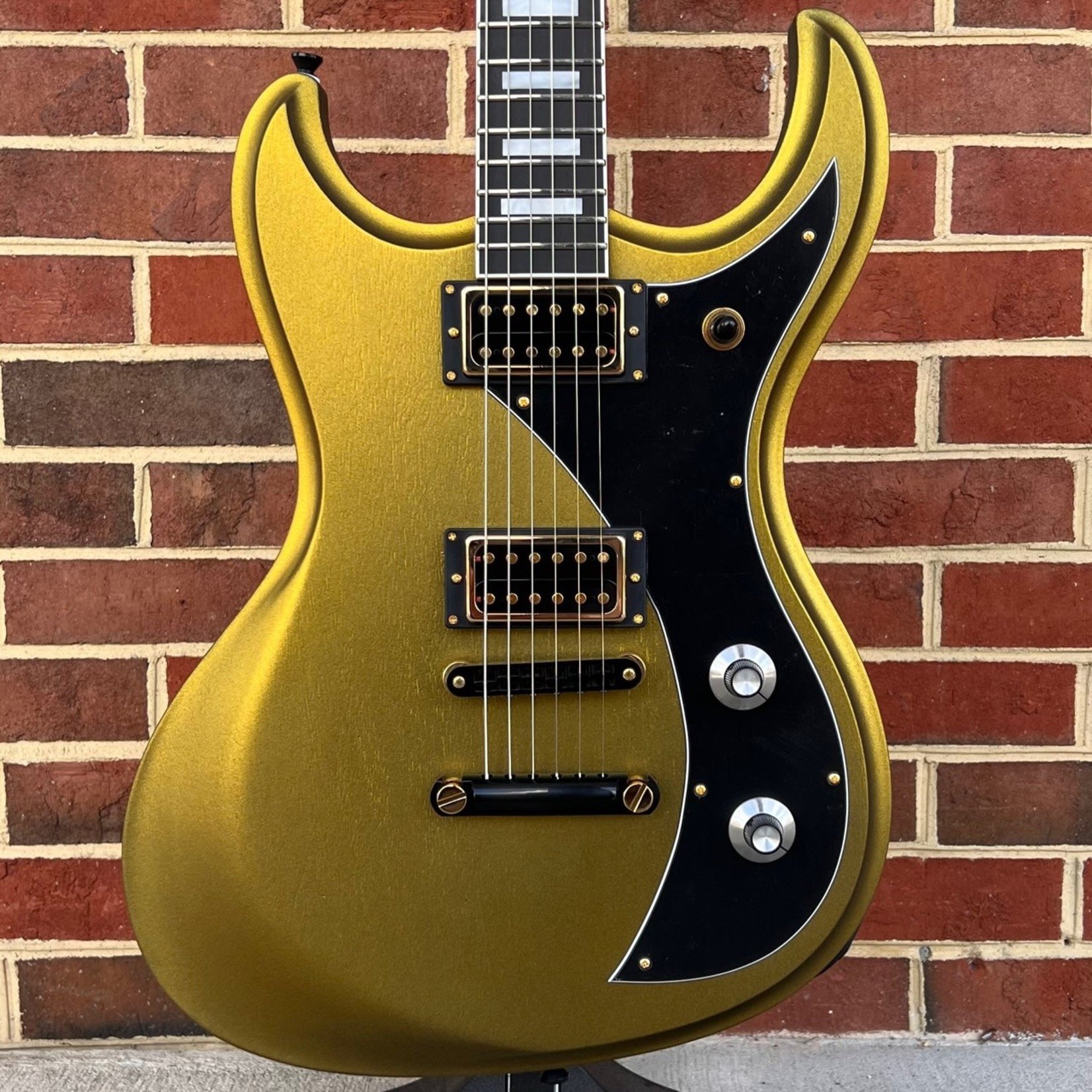 Dunable Guitars Dunable Guitars USA Custom Shop Gnarwhal, Gold, Mahogany Body, Mahogany Neck, Ebony Fretboard, Gold/Black Hardware, Hardshell Case