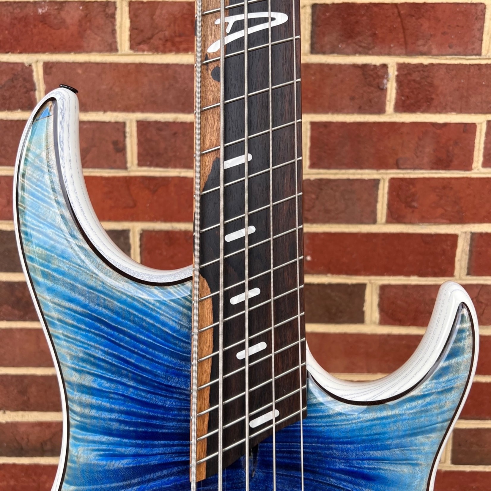 Dingwall Dingwall Z3 Custom 5-String, Burl Maple X-Top, Wenge Contrast Layer, Dual Density Swamp Ash Body, Midnight Blue Reverse Burst Top, White w/ Blue Grain Fill Back, Wenge Neck, Ziricote Fretboard, White Pearloid Speedo Bar Inlays, Blue Luminlay Side Dots