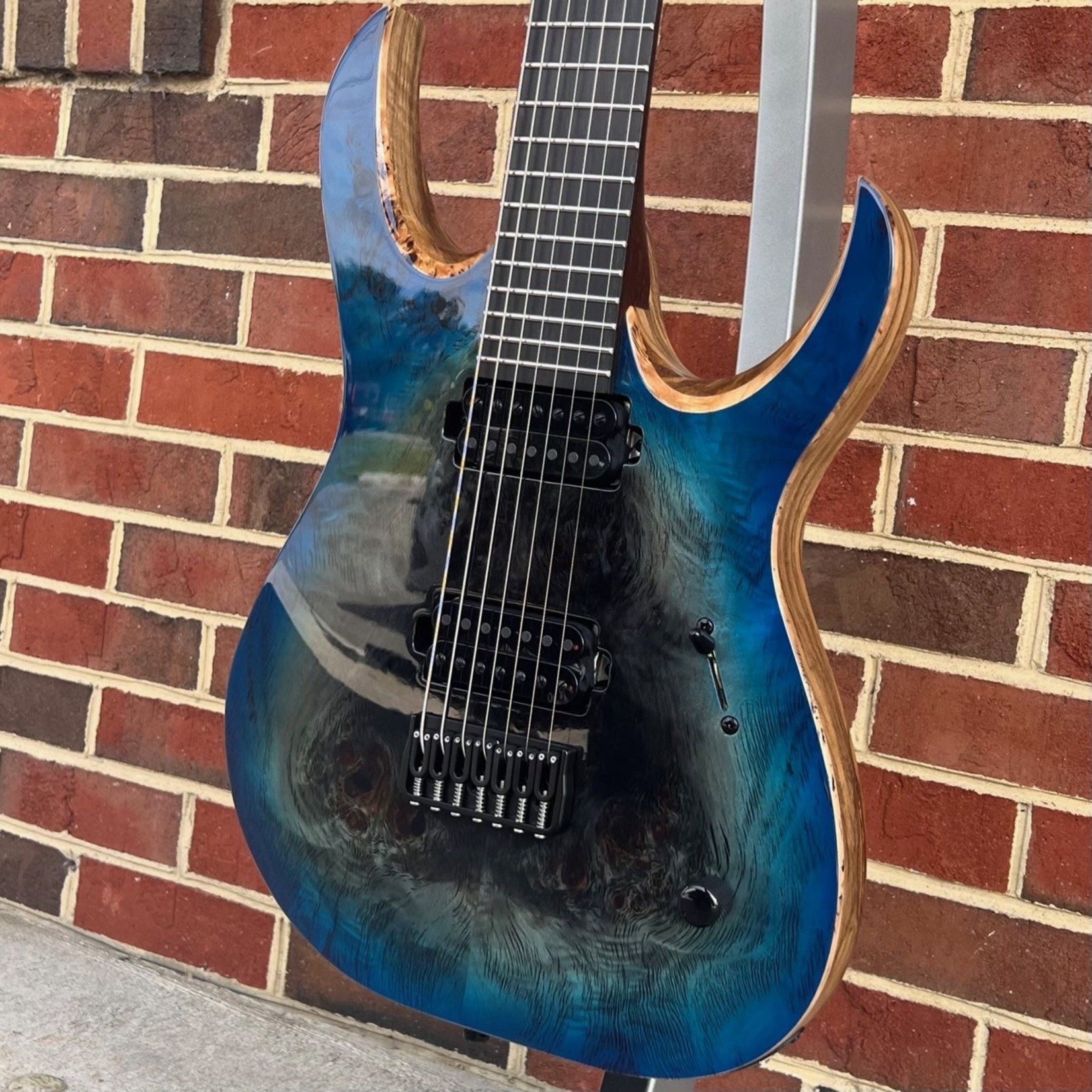 Mayones Mayones Duvell Elite 7-String, 4A Eye Poplar Top, Supernova Blue Gloss, Black Limba Body, Ebony Fretboard, Hipshot Locking Tuners and Bridge, Mayones Hybrid Case