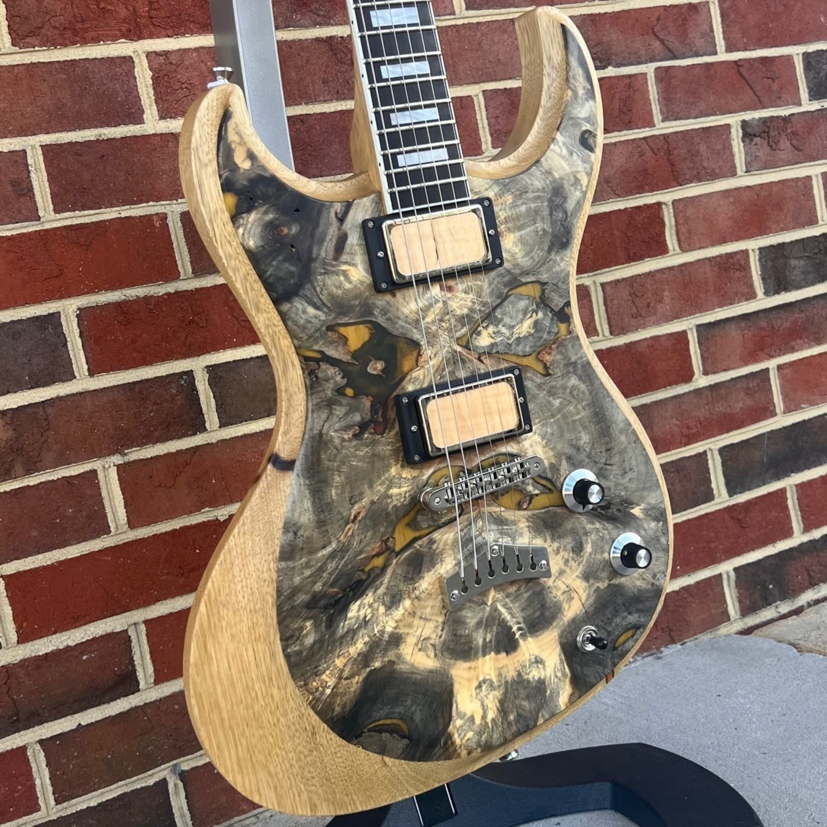 Dunable Guitars Dunable USA Custom Shop Gnarwhal, Buckeye Burl Top, Black Limba Body, Black Limba Neck, Ebony Fretboard, Block Inlays, Slugwolf Pickups, Nickel Hardware, Hardshell Case