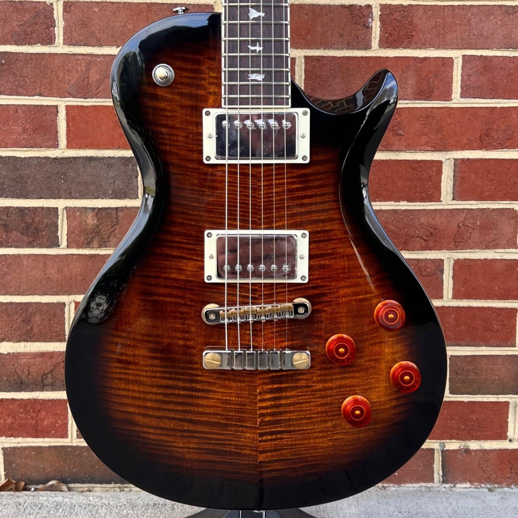 Paul Reed Smith Paul Reed Smith SE McCarty 594 Singlecut, Black Gold Sunburst, Flame Maple Top, Mahogany Body, Gig Bag