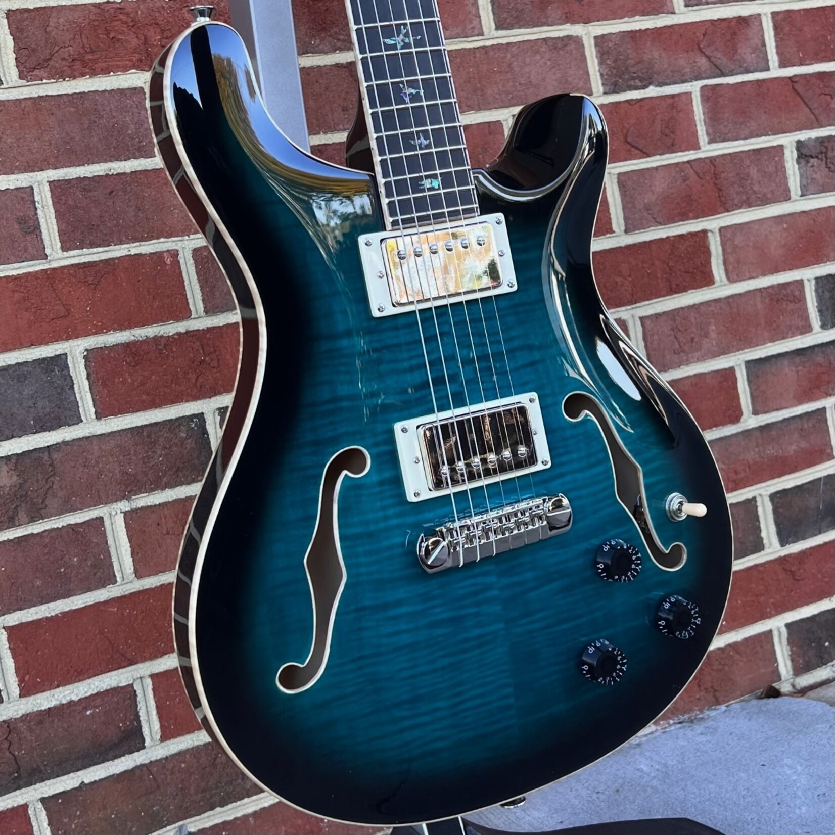 Paul Reed Smith Paul Reed Smith SE Hollowbody II Piezo, Peacock Blue, Ebony Fretboard, Hardshell Case