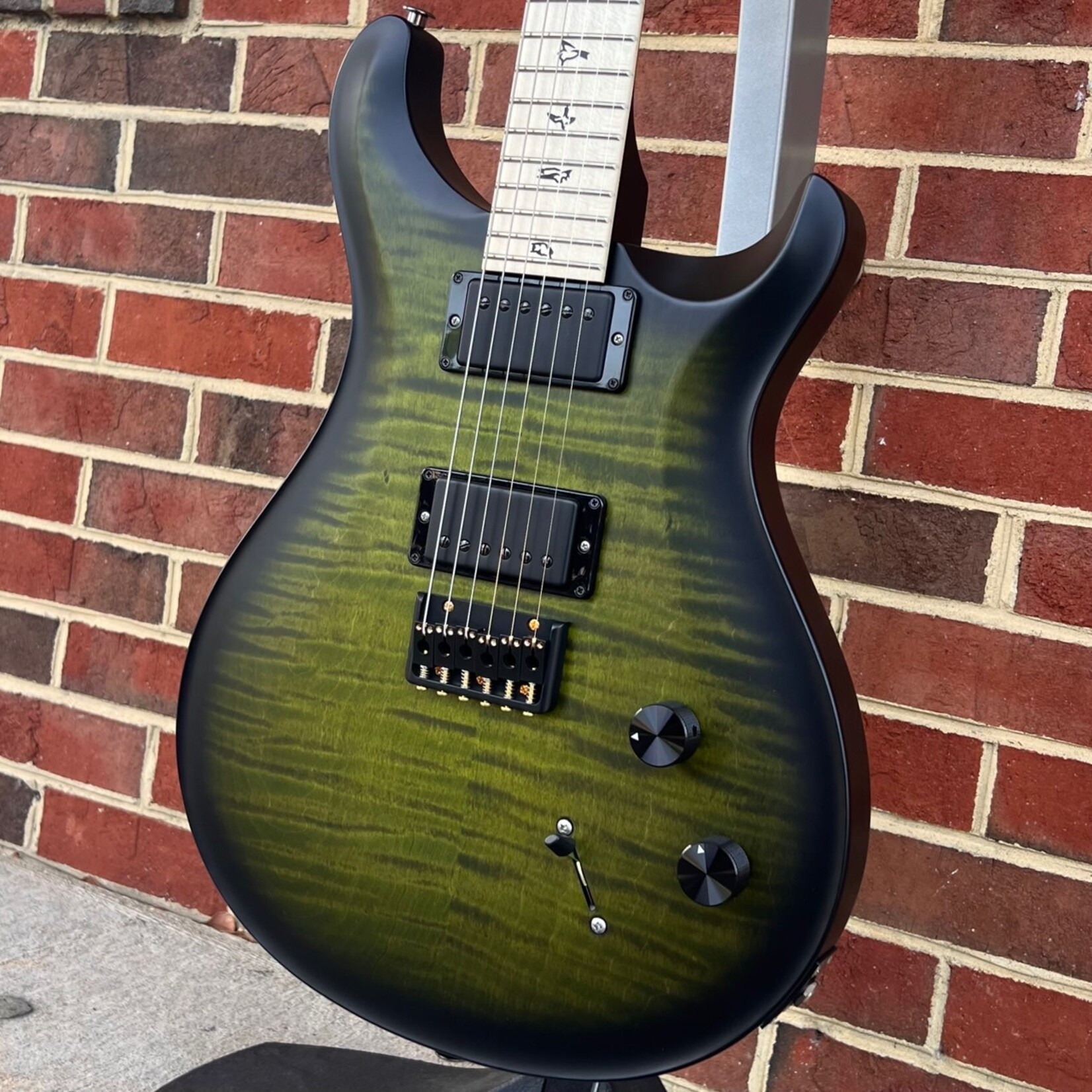 Paul Reed Smith Paul Reed Smith DW CE 24 Hardtail Limited Edition, Dustie Waring Signature Model, Jade Smokeburst, Mojotone Tomahawk Gen 2 Pickukps, ig Bag, SN# 0366221