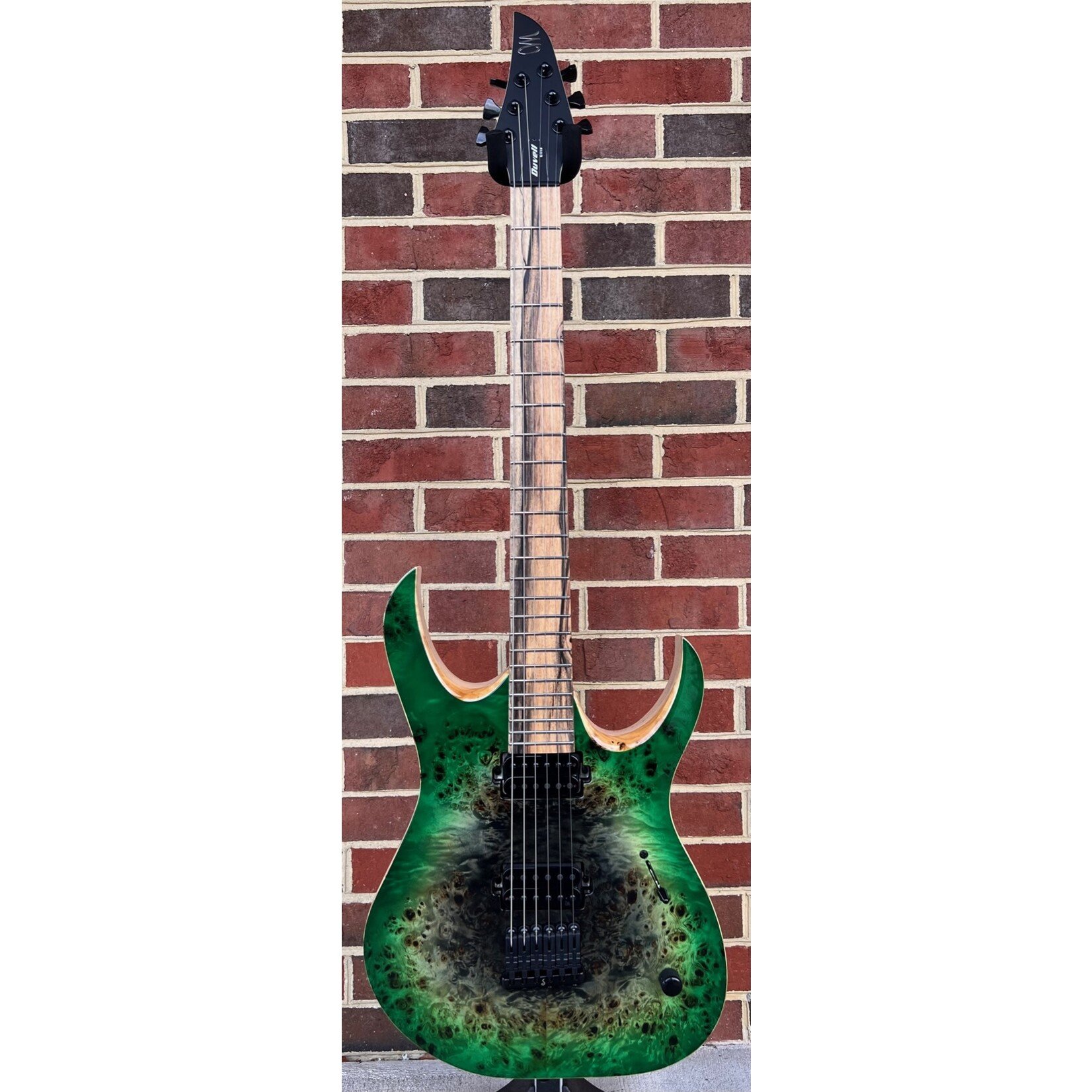 Mayones Mayones Duvell Elite 6-String, Supernova Green Gloss, 4A Eye Poplar Top, Swamp Ash Body, 4A Pale Moon Ebony Fretboard, Schaller Hannes Bridge, Bare Knuckle TKO Pickups, Mayones Hybrid Case