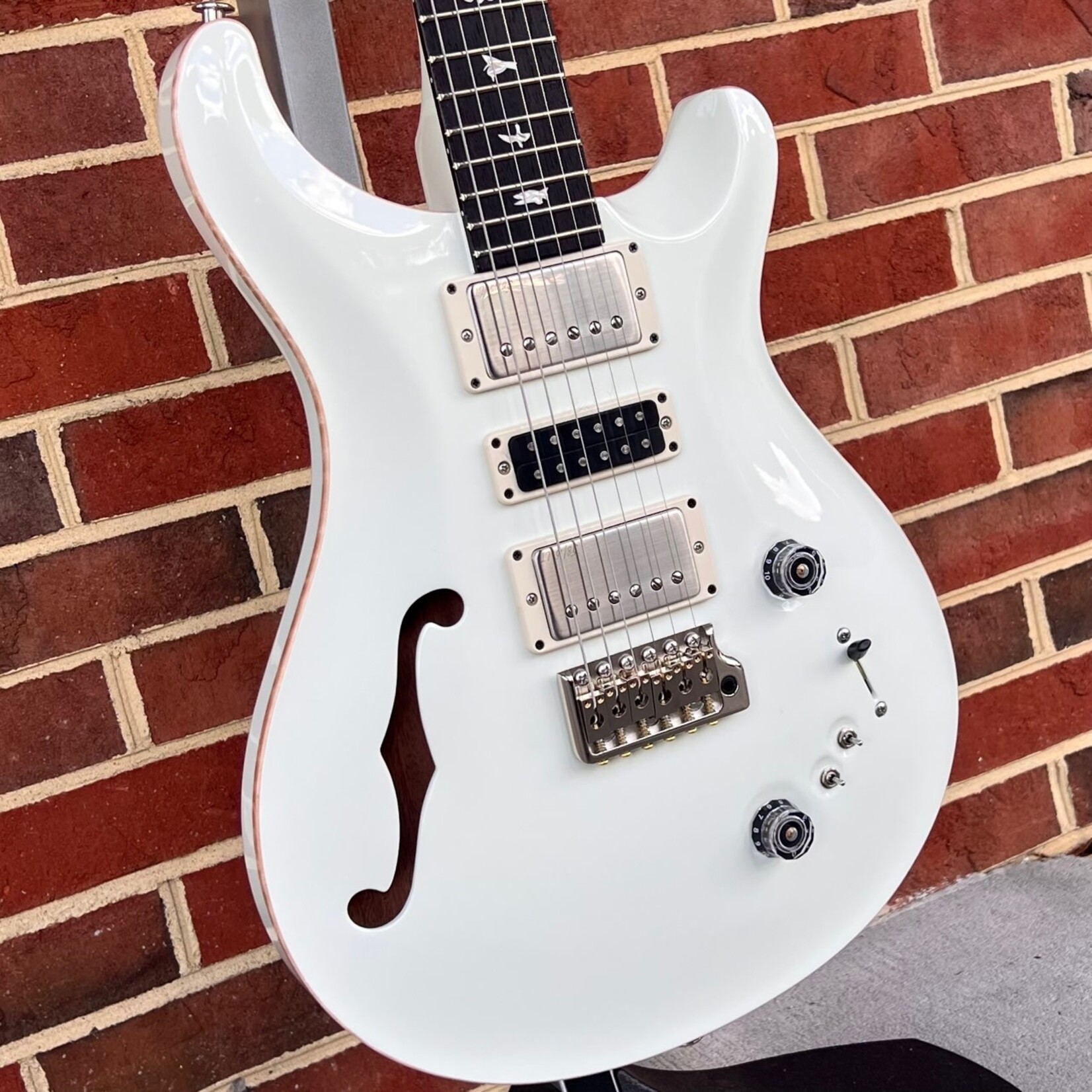 Paul Reed Smith Paul Reed Smith Special Semi-Hollow, Antique White, Nickel Hardware, Hardshell Case