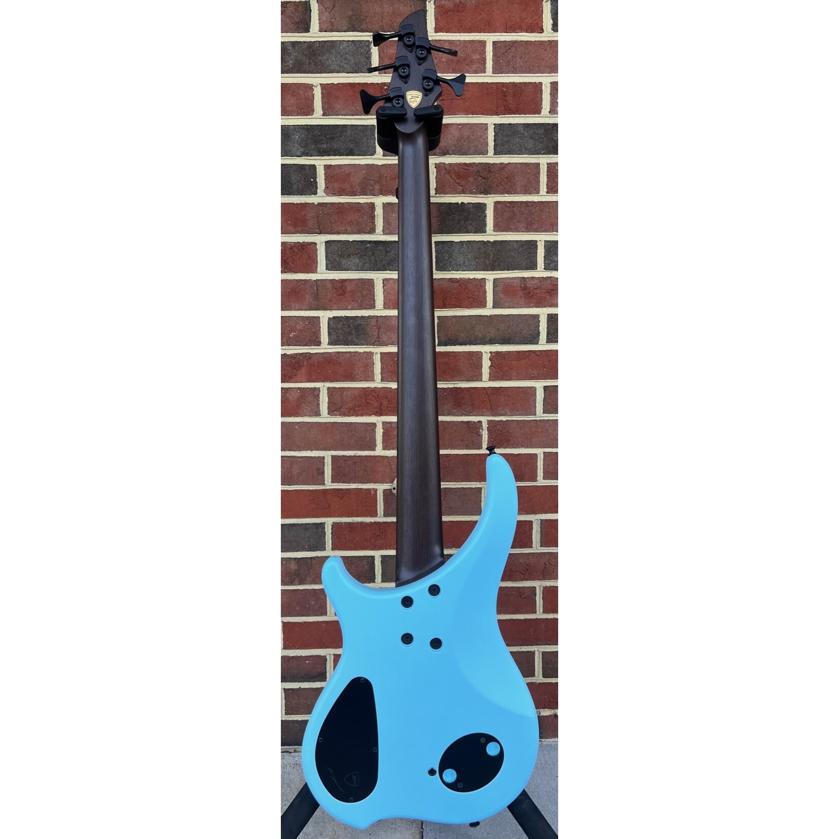 Dingwall Dingwall Custom ABZ 5-String, Sonic Blue Satin, 2x Pickups, Swamp Ash Body, Wenge Neck & Fretboard, Speedo Bar Inlays, Glockenklang Preamp, FDV Pickups, Dingwall Gig Bag