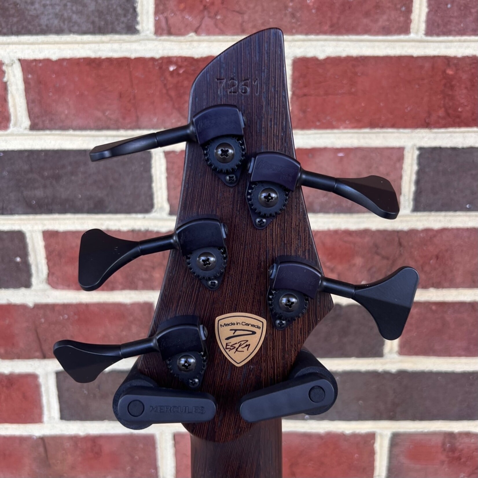Dingwall Dingwall ABZ Custom 5-String, Sonic Blue Satin, 2x Pickups, Swamp Ash Body, Wenge Neck & Fretboard, Speedo Bar Inlays, Glockenklang Preamp, FDV Pickups, Dingwall Gig Bag