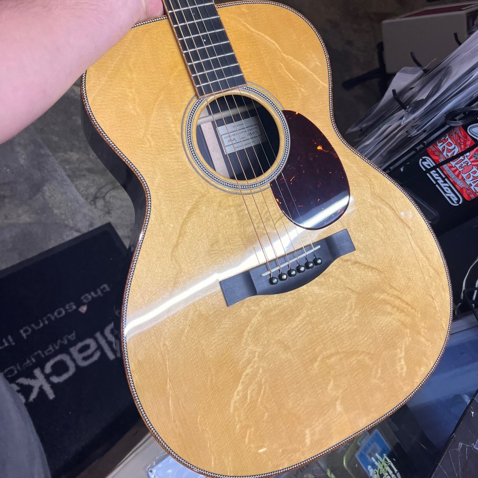 Santa Cruz Guitar Co. Santa Cruz Custom OM, Bearclaw Sitka Spruce Top, Rosewood Back & Sides, Koa Binding (Body, Neck, Headstock), Adirondack Braces w/ Hot Hide Glue, Koa Tail Wedge, Koa Back Strip, Tinted Top, Nickel Waverly Tuners w/ Ebony Buttons, Hardshell Case