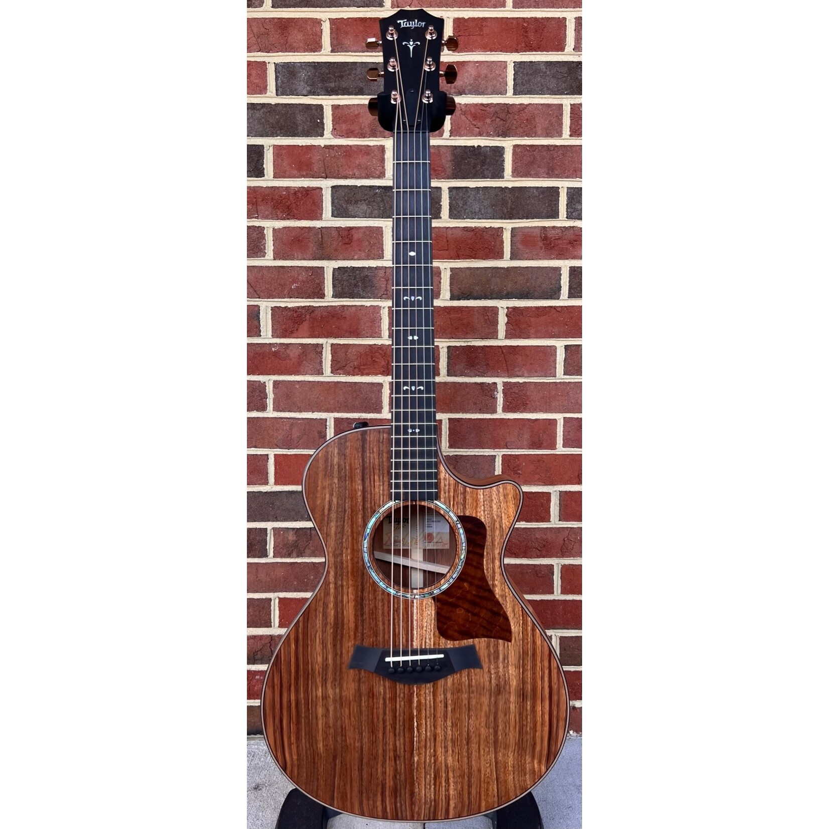 Taylor Taylor 722ce, Grand Concert, Solid Koa Top, Solid Koa Back & Sides, ES2 Electronics, Hardshell Case