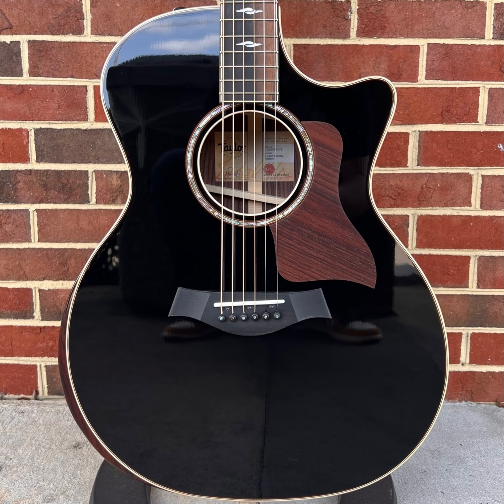Taylor Taylor 814ce Special Edition, Blacktop, Solid Sitka Spruce Top, Solid Rosewood Back & Sides, ES2 Electronics, Hardshell Case
