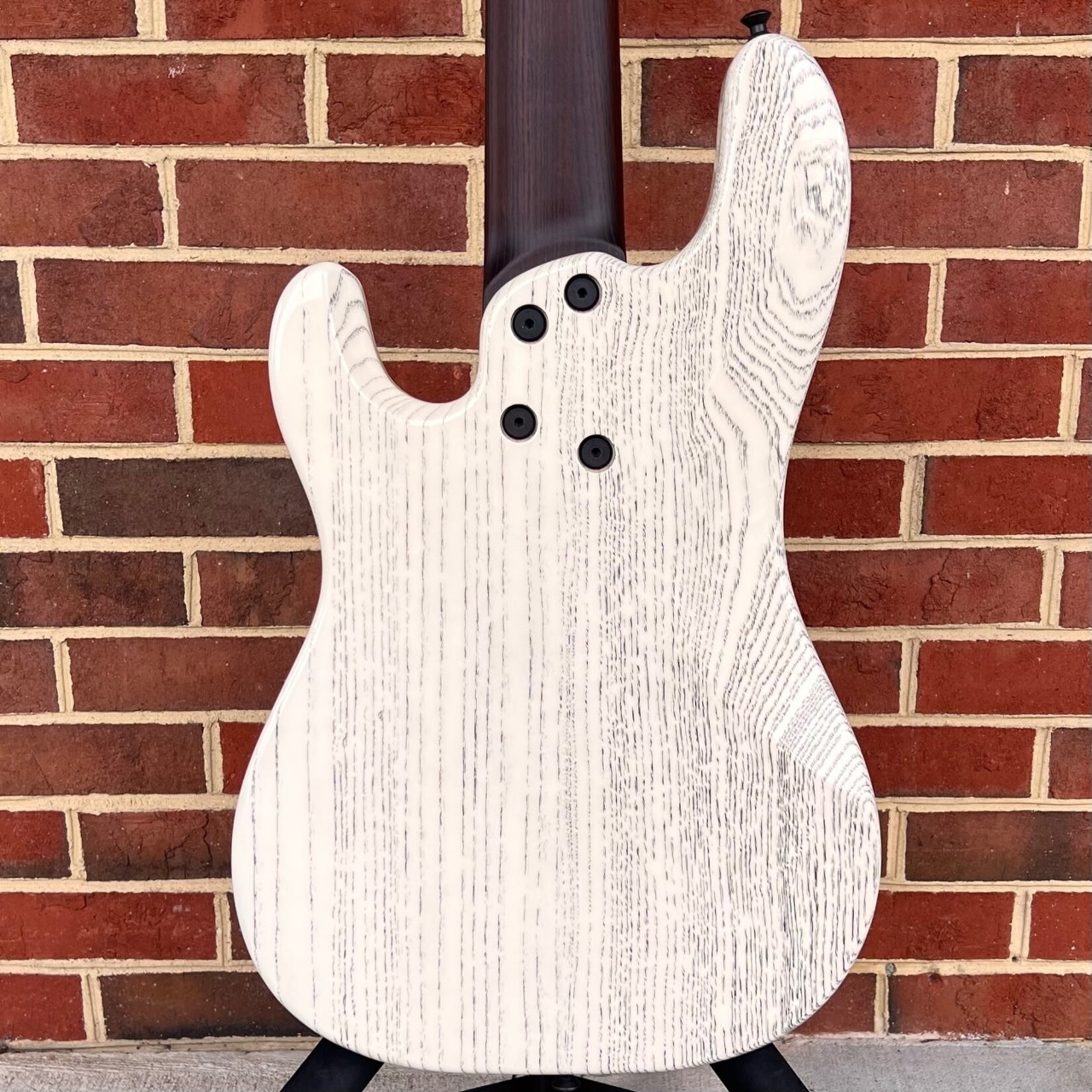 Dingwall Dingwall Super PJ Custom 5-String, White Ceruse, Swamp Ash Body, Roasted Ash Neck, Wenge Fretboard, Block Inlays, Blue Luminlay Side Dots, Dingwall Deluxe Gig Bag