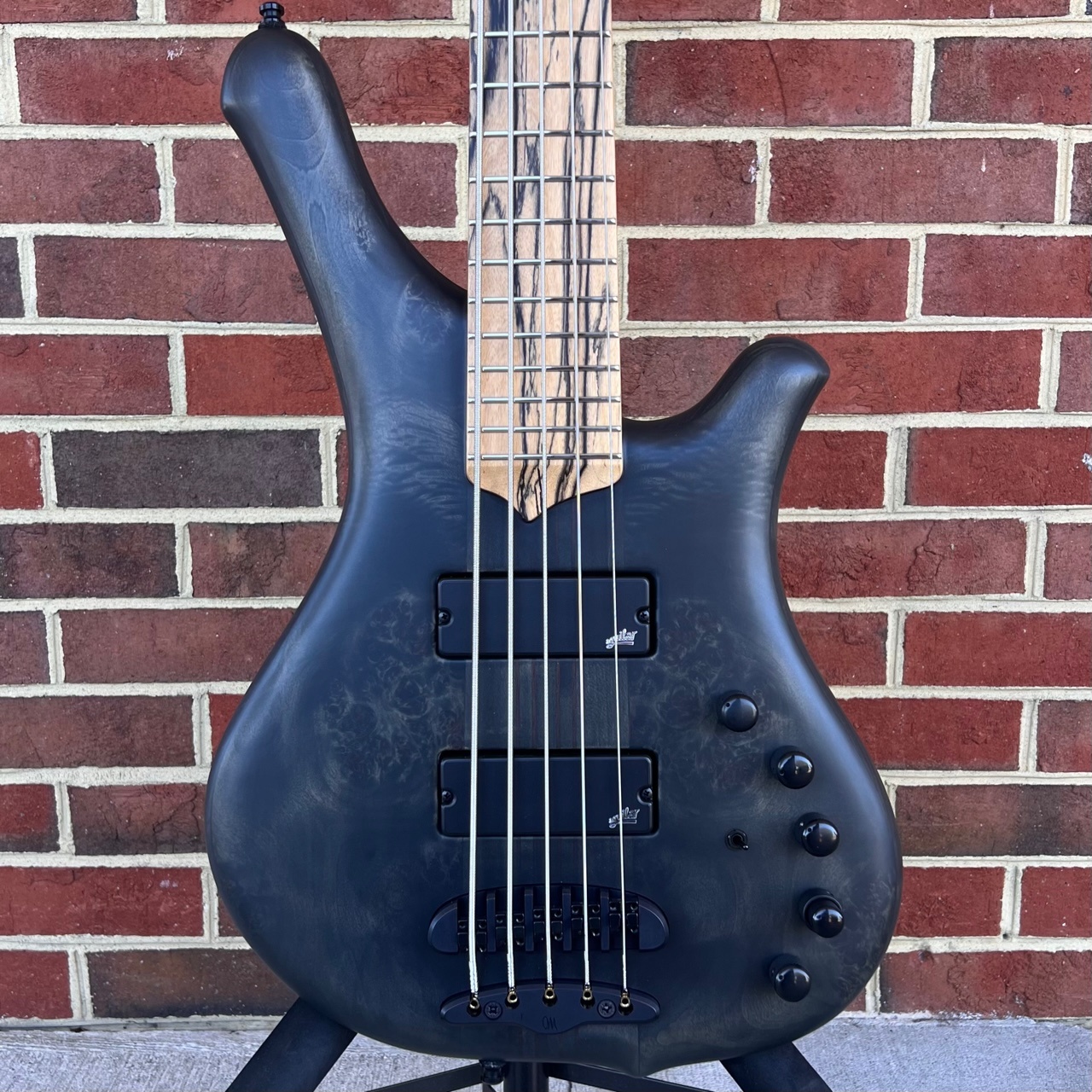 Mayones Comodous 5-String, Liquid Black Satin, 3A Eye Poplar Top