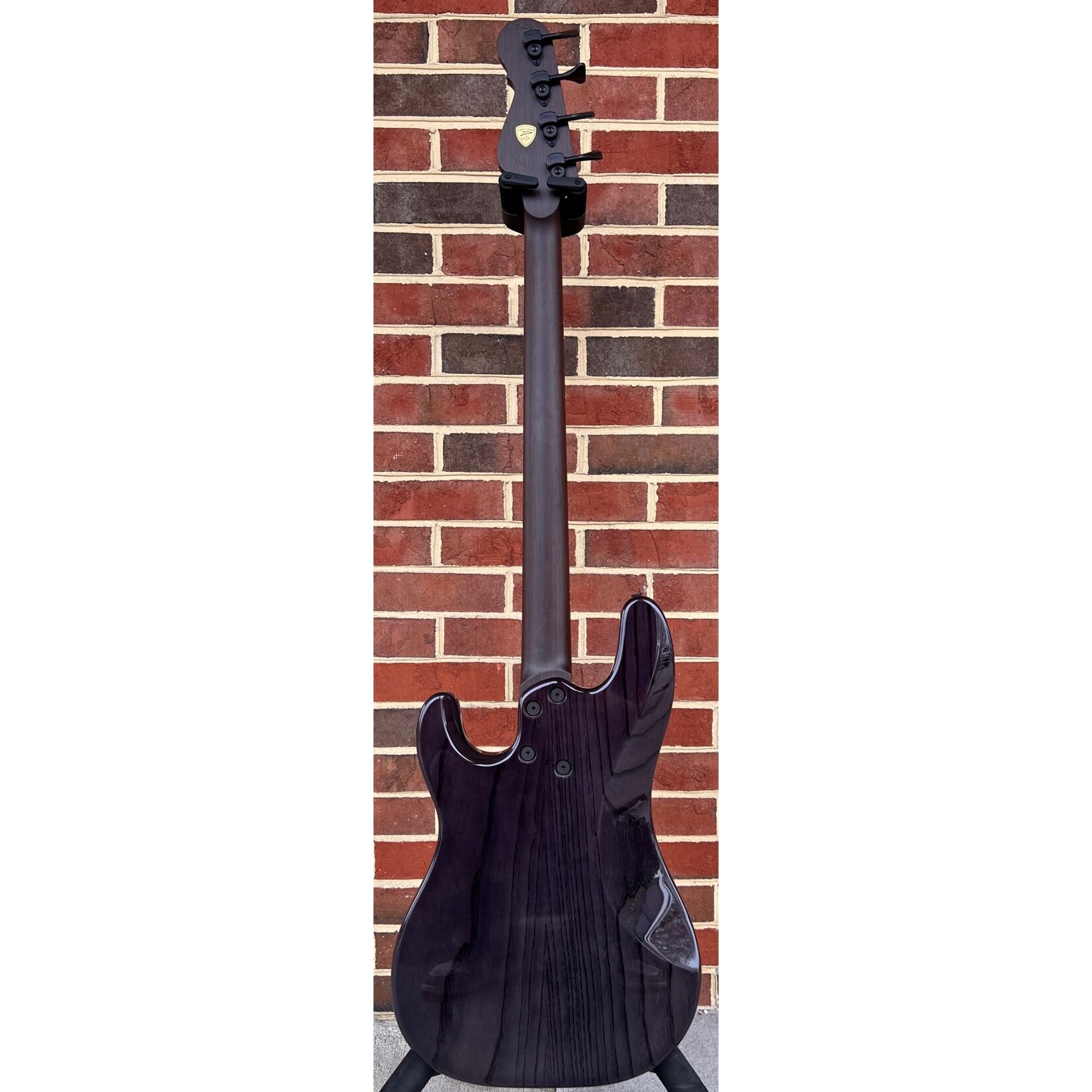Dingwall Dingwall Super PJ Custom 4-String, Tiger Eye Burst, Maple Burl X-Top, Ash Body - Trans Black, Matte Black Pickguard, Dual P & Super Fatty II Pickups, Wenge Neck & Fretboard, Dunlop Flush Mount Strap Locks, Dingwall Deluxe Gig Bag