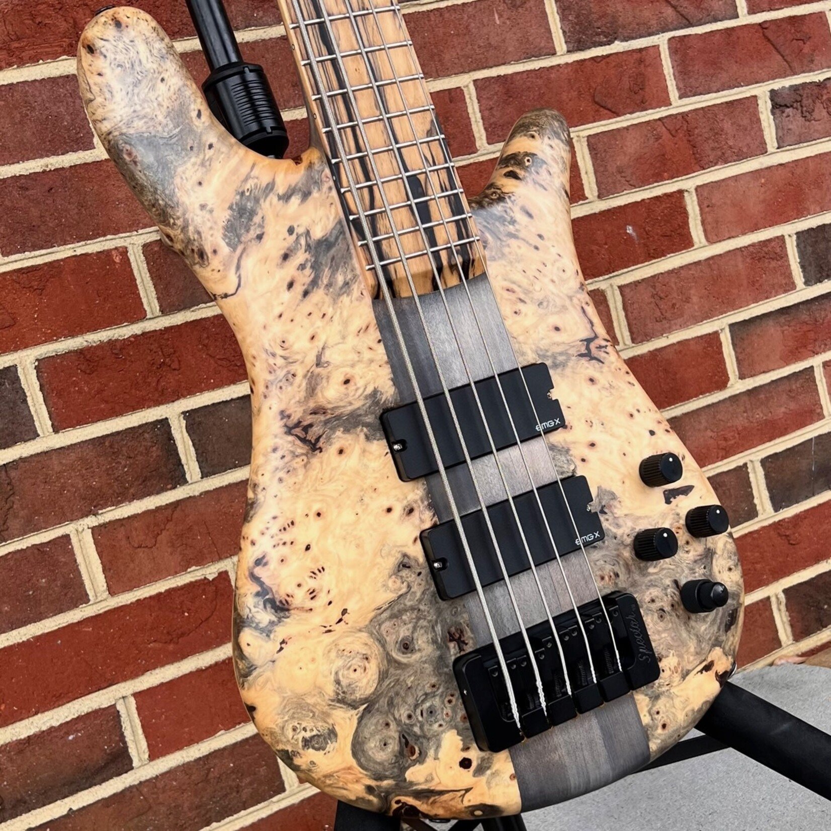 Spector Spector USA NS-5XL, The Music Loft 30th Anniversary, Buckeye Burl Top, Swamp Ash Body, Pale Moon Ebony Fretboard, Matching Headstock, Luminlay Side Dots, EMG 40DCX Pickups, Darkglass Tone Capsule 18v, TSA Case