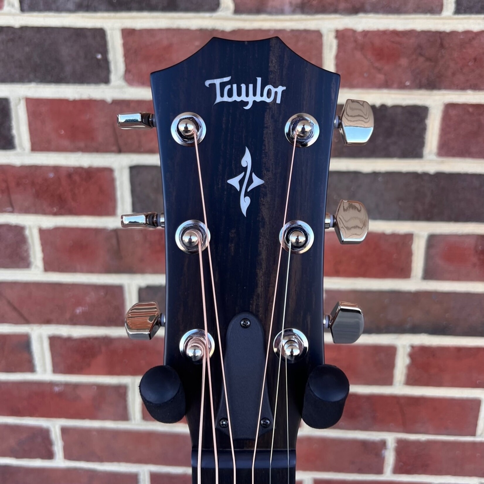 Taylor Taylor 414ce-R, Tobacco Sunburst, Sitka Spruce Top, Rosewood Back and Sides, ES2 Electronics, Hardshell Case