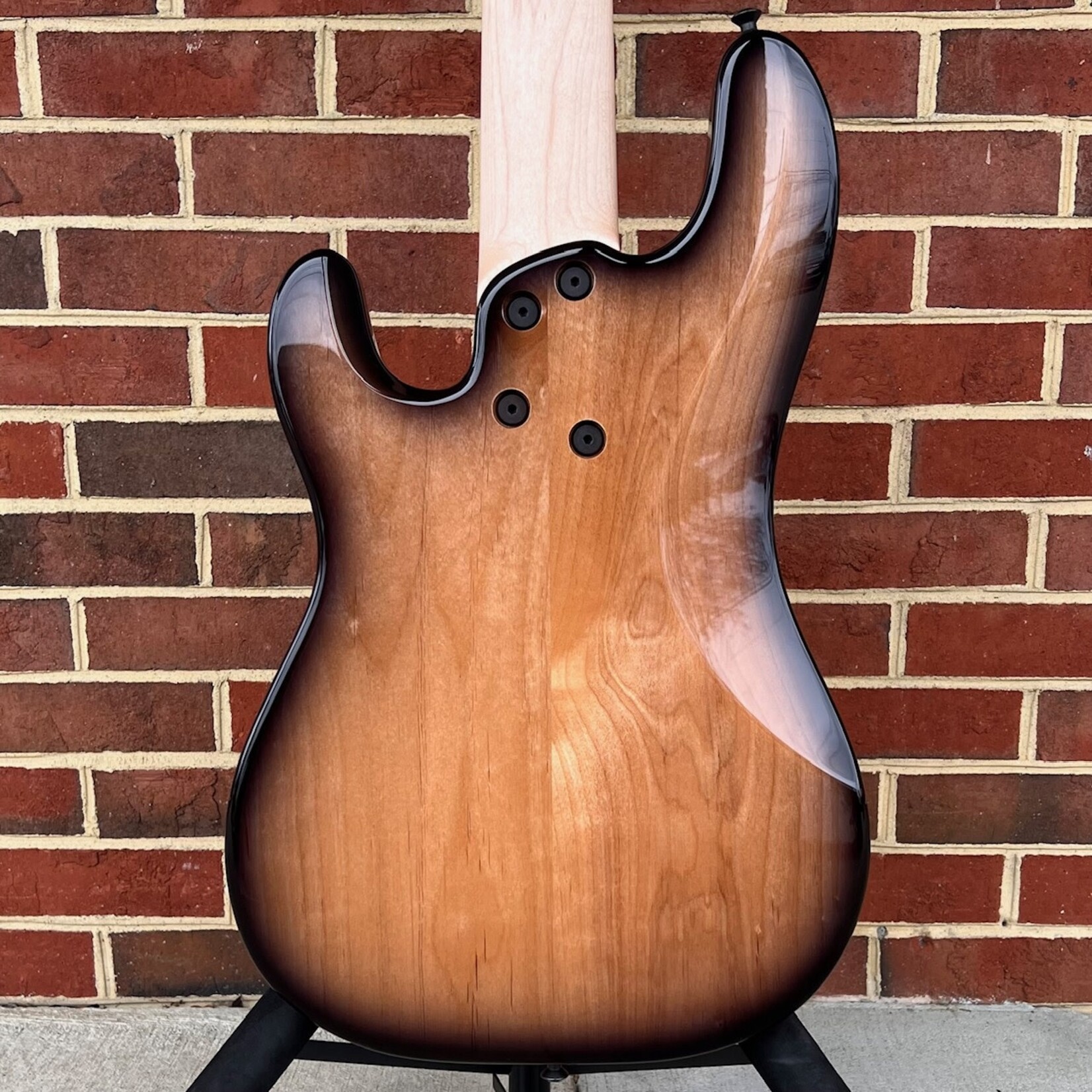 Dingwall Dingwall Super P Custom 5-String, Natural to Black Burst, Alder Body, 1pc Maple Neck, Matte Black Pickguard, Black Hardware, Dingwall Deluxe Gig Bag, SN# 7033
