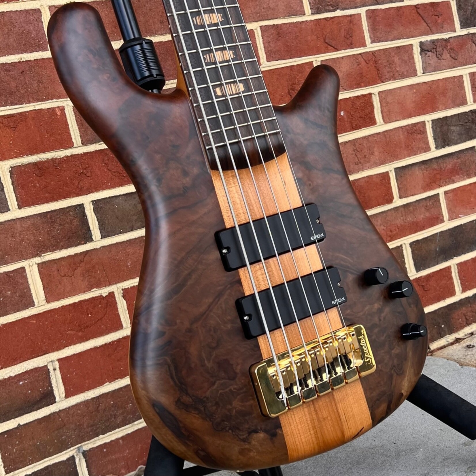 Spector Spector USA NS-6, Walnut Burl Top, Swamp Ash Body - Weight Relieved, Roasted Maple Neck, Ziricote Fretboard, Pale Moon Ebony Inlays, EMG 45DCX Pickups, HAZ 18v Preamp, Gold Hardware, Deluxe Protec Gig Bag (USED)