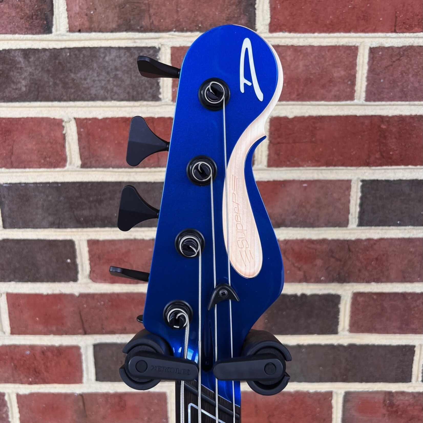 Dingwall Dingwall Super PJ Custom 4-String, Metallic Blueberry, Alder Body, Wenge Fretboard, Maple Neck, Ghost Block Inlays, Matching Headstock, P-Tone Bridge Pickup, Hipshot Extender Key, Dingwall Deluxe Gig Bag