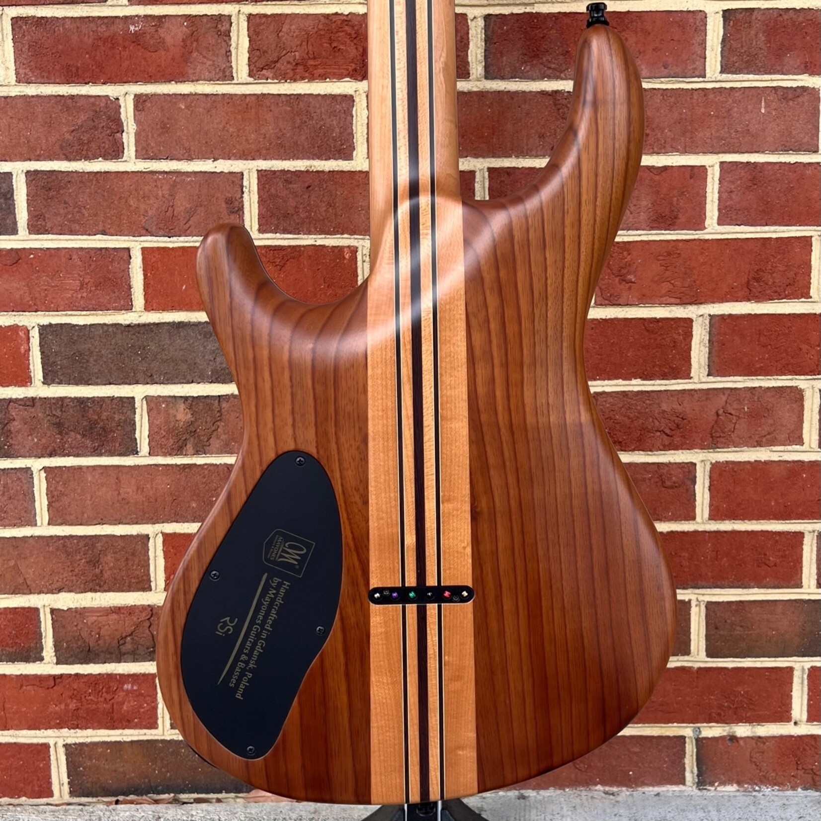 Mayones Mayones Regius Core RSi 6, Ryan Siew Inspiration Series, Lava Burst Satin, 4A Quilted Maple Top, American Ash TEW Body, 11ply Maple TEW/Wenge/Maple Neck Thru, Bareknuckle Nailbomb/VHII Pickups w/ Carbon Cover, Mayones Hiscox Case
