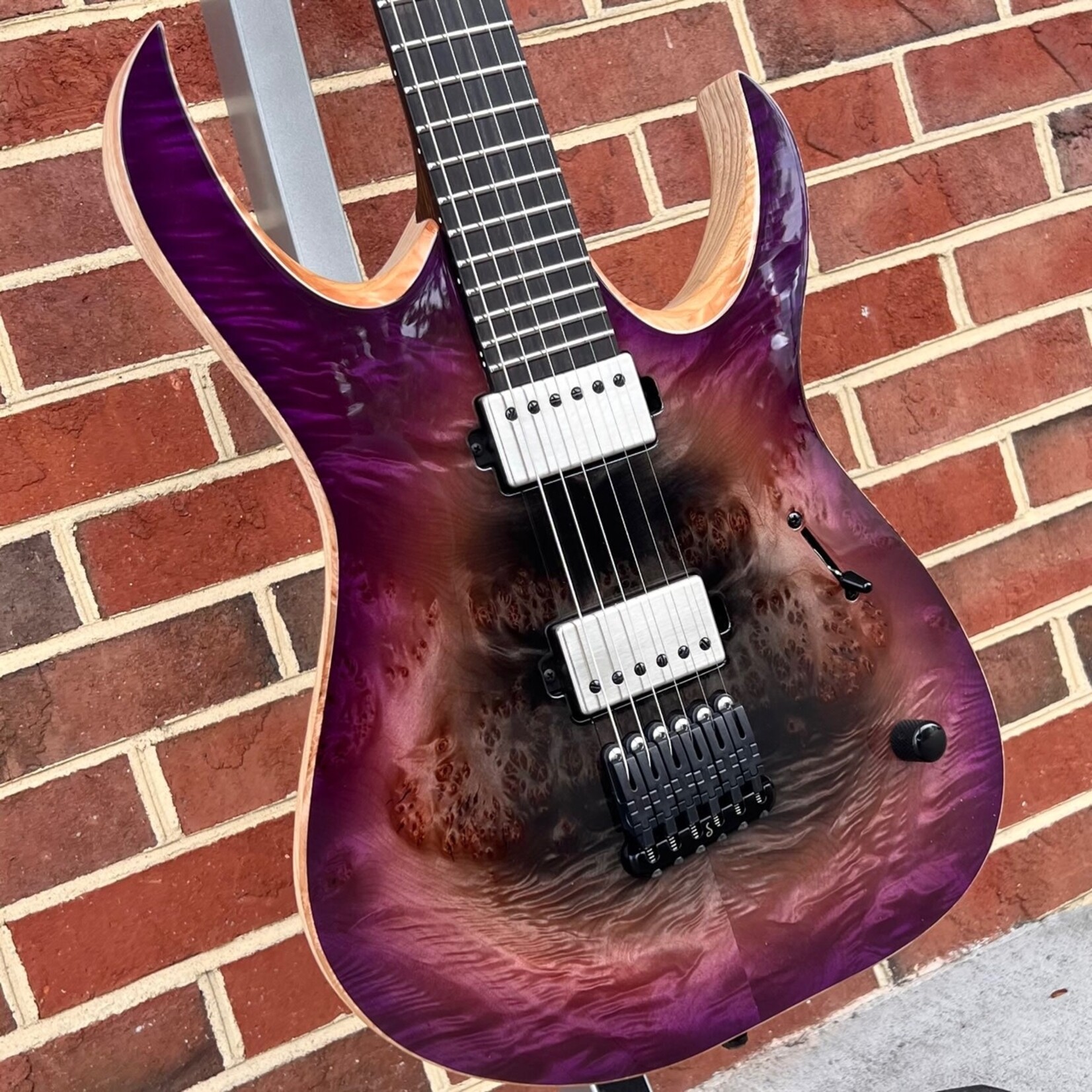 Mayones Mayones Duvell Elite 6, Supernova Purple Gloss Top, 3A Burl Maple Top, Swamp Ash Body, Ebony Fretboard, Mayones Velvetrone Ironside + Solium Pickups, Hipshot Bridge & Locking Tuners, Mayones Hybrid Case