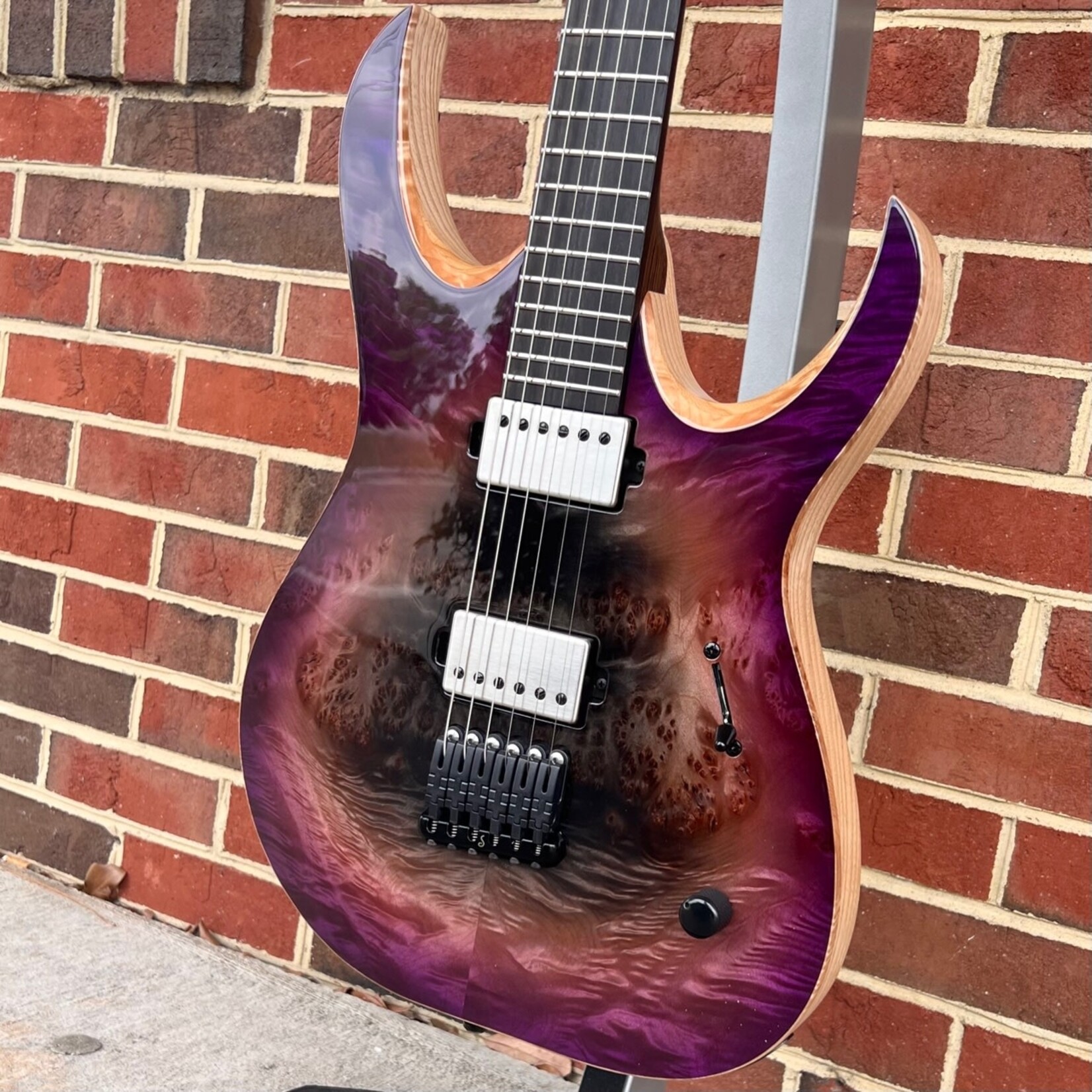 Mayones Mayones Duvell Elite 6, Supernova Purple Gloss Top, 3A Burl Maple Top, Swamp Ash Body, Ebony Fretboard, Mayones Velvetrone Ironside + Solium Pickups, Hipshot Bridge & Locking Tuners, Mayones Hybrid Case